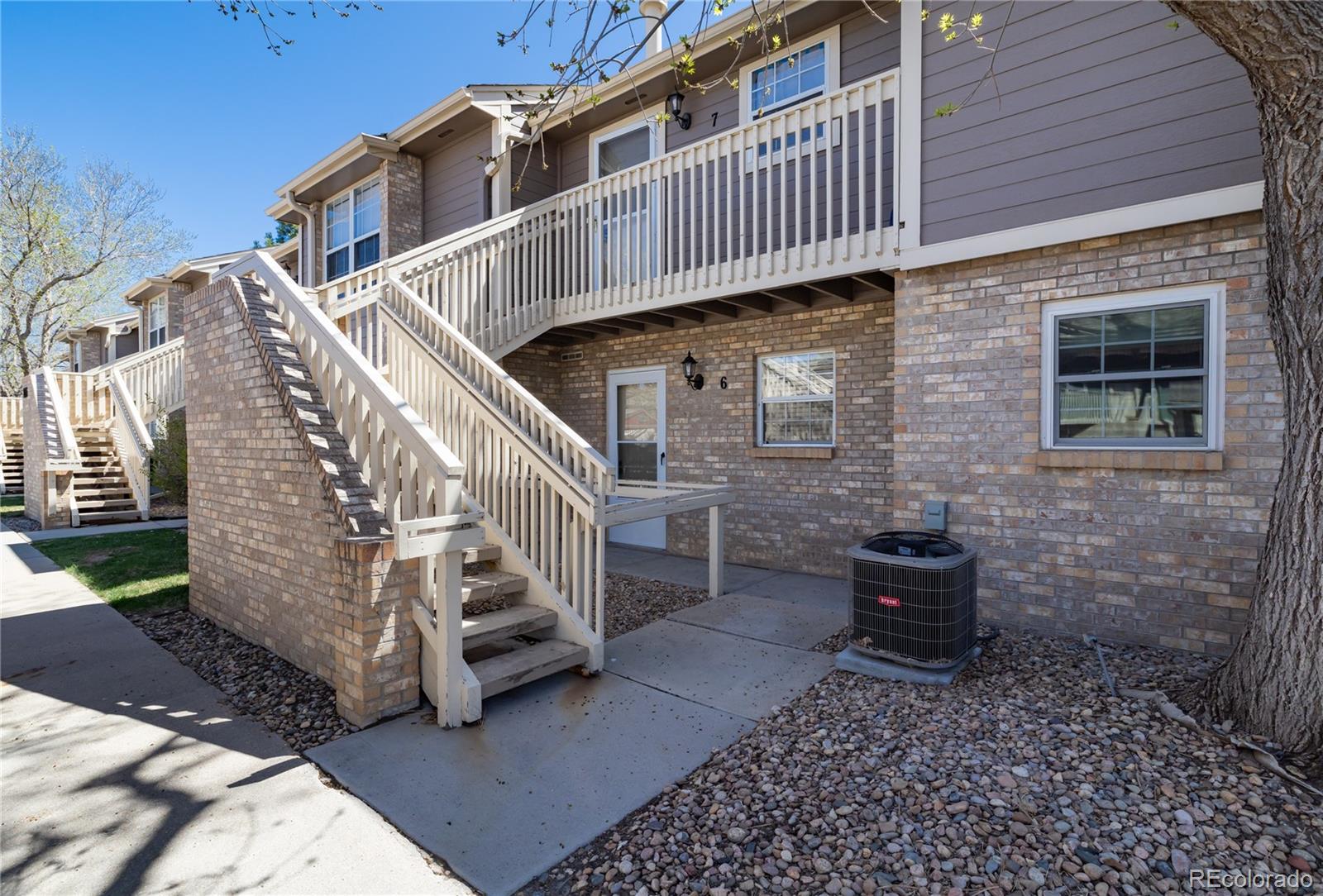 2716 E Otero Place Unit: 6