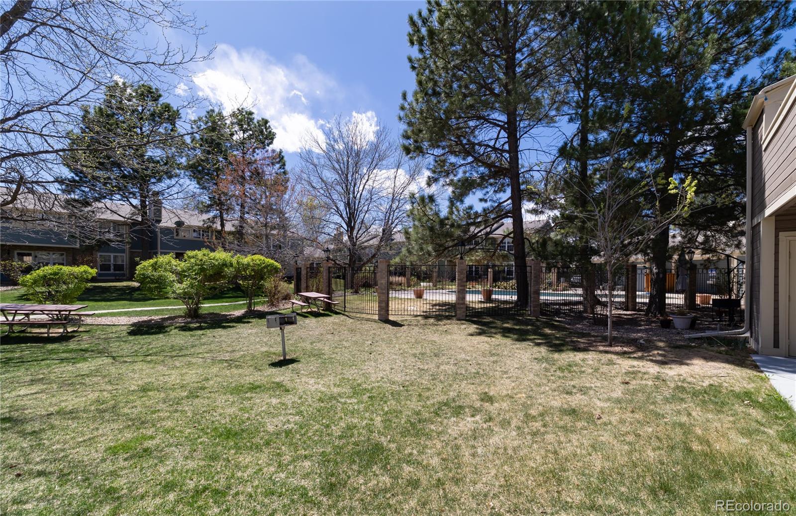 2716 E Otero Place Unit: 6