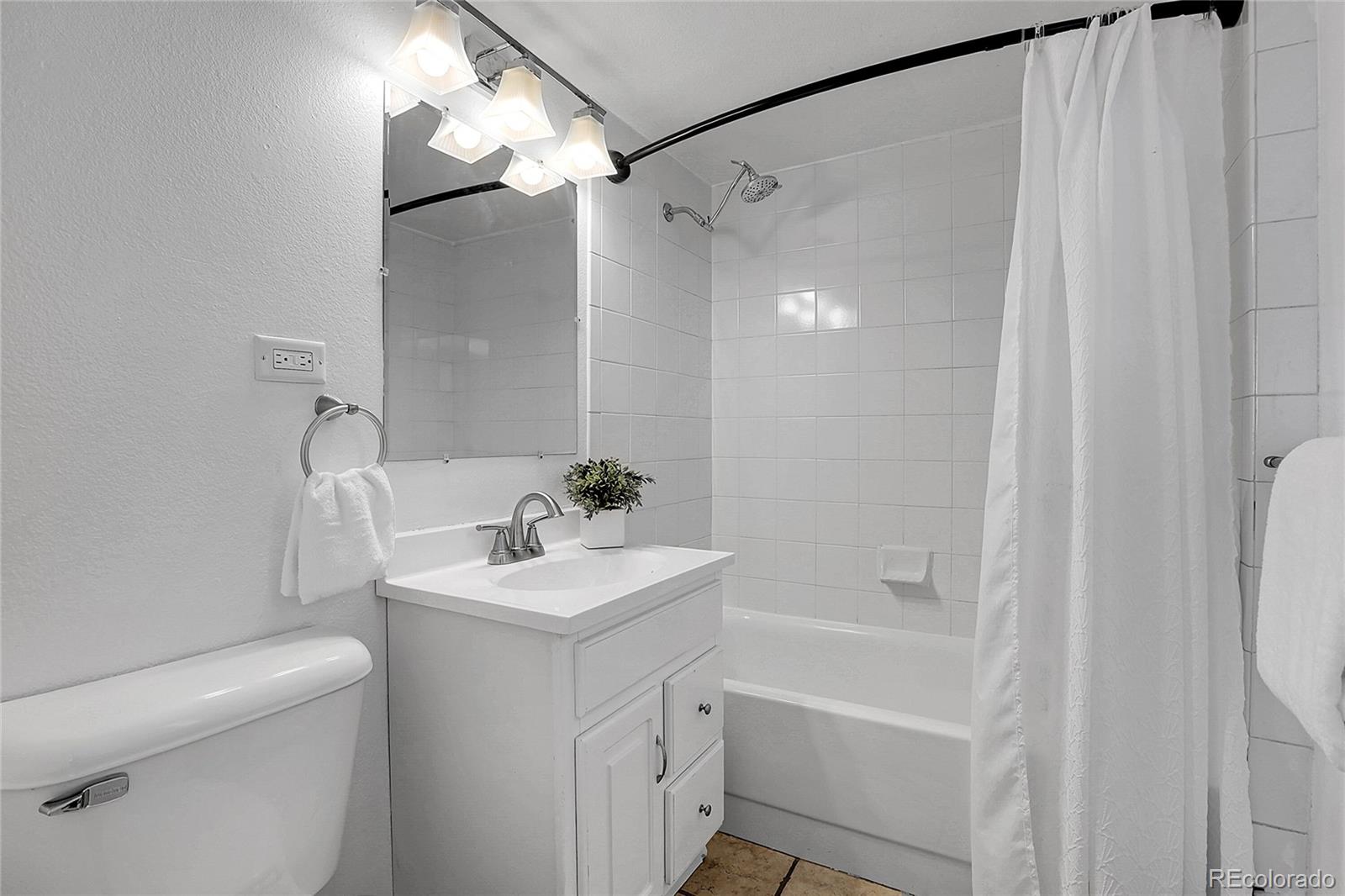 1029 E 8th Avenue Unit: 1108