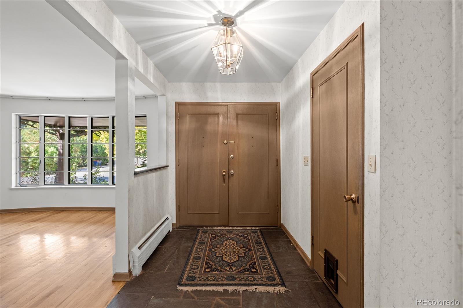 3920 S Clermont Street