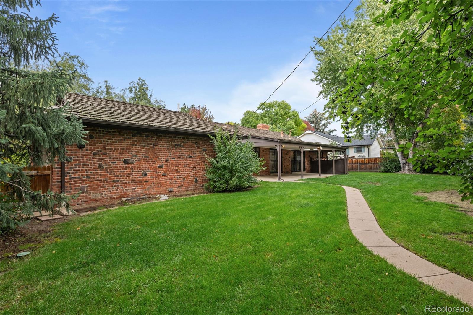 3920 S Clermont Street