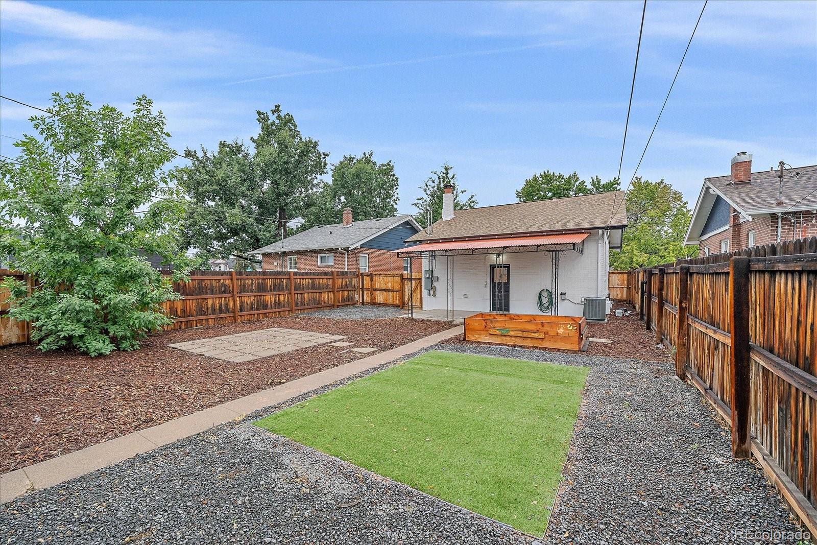 2082 S Lincoln Street