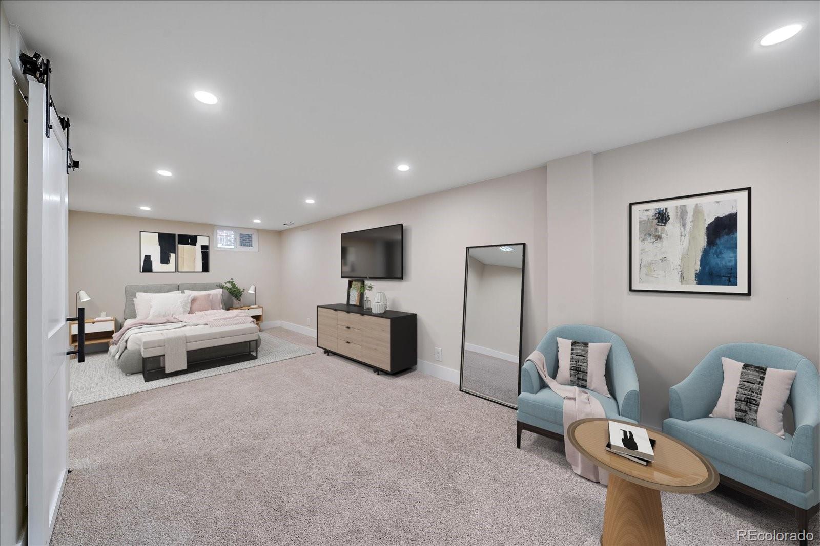 2082 S Lincoln Street