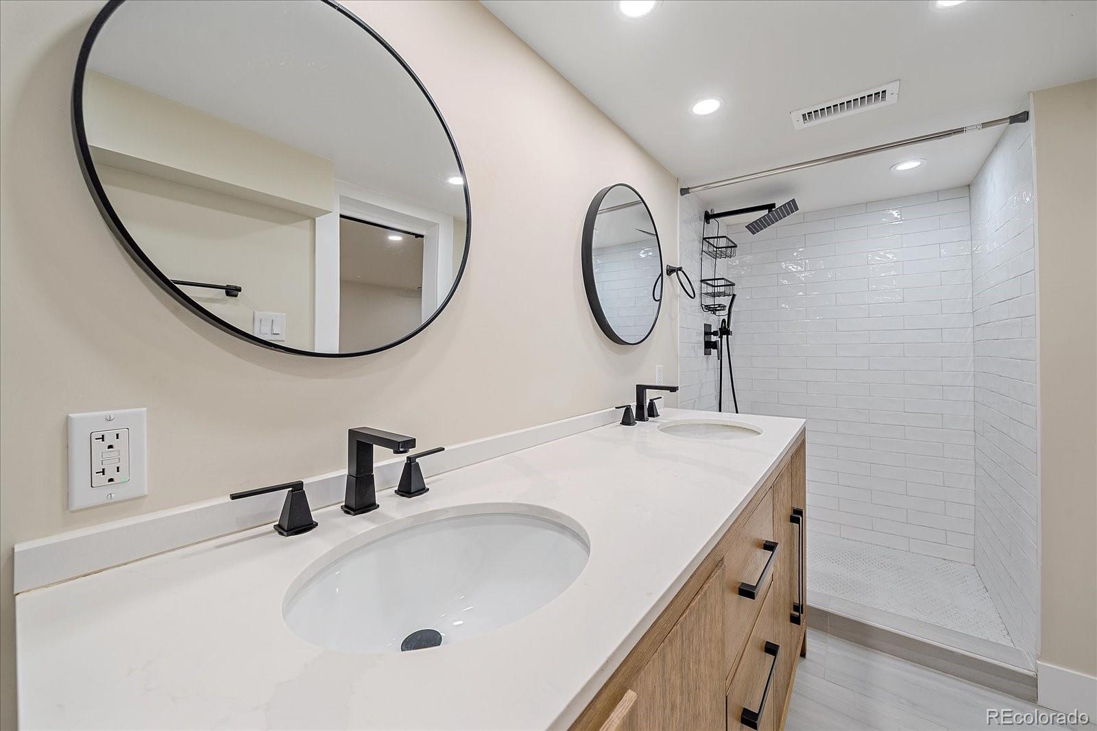 2082 S Lincoln Street