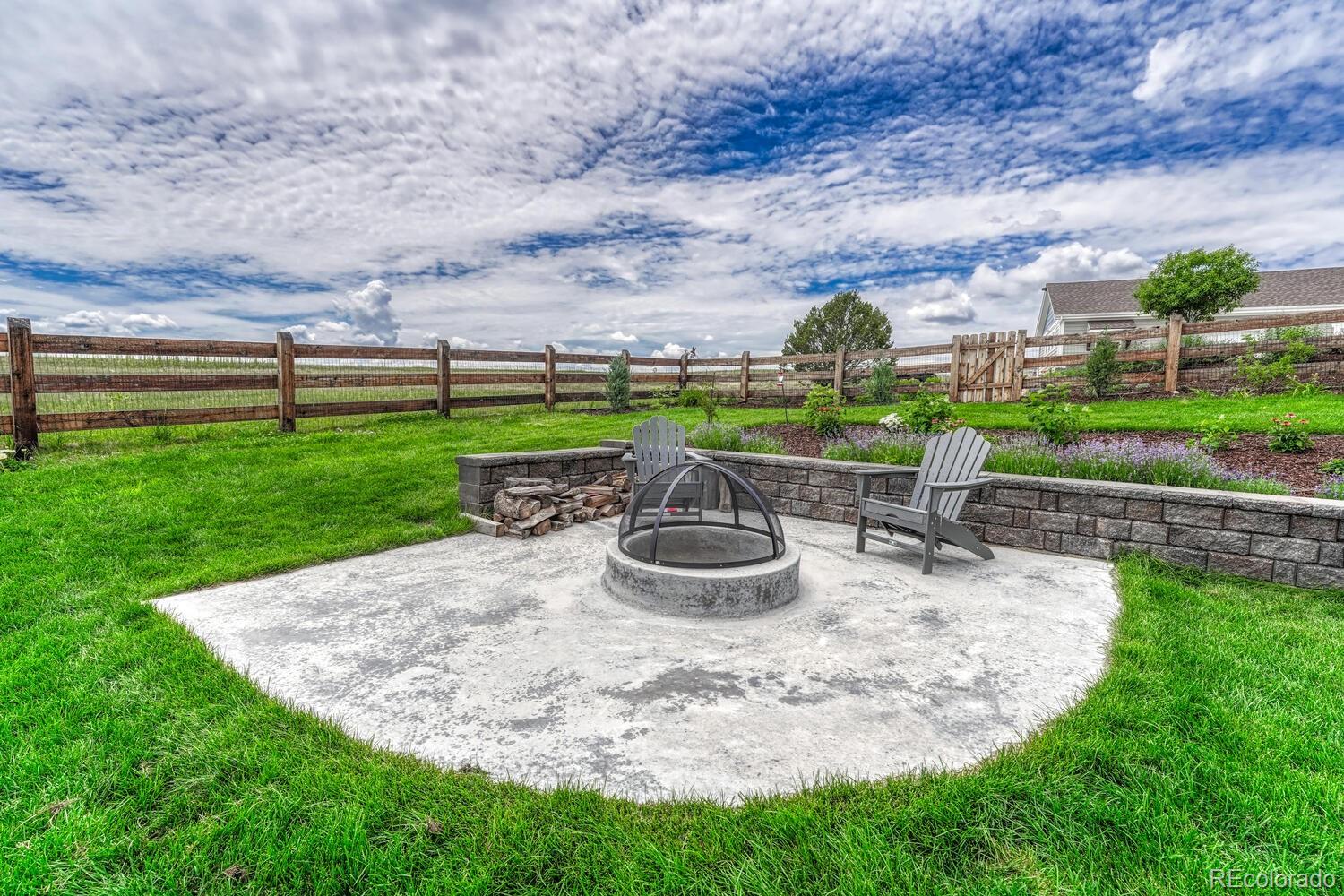 210 High Meadows Loop