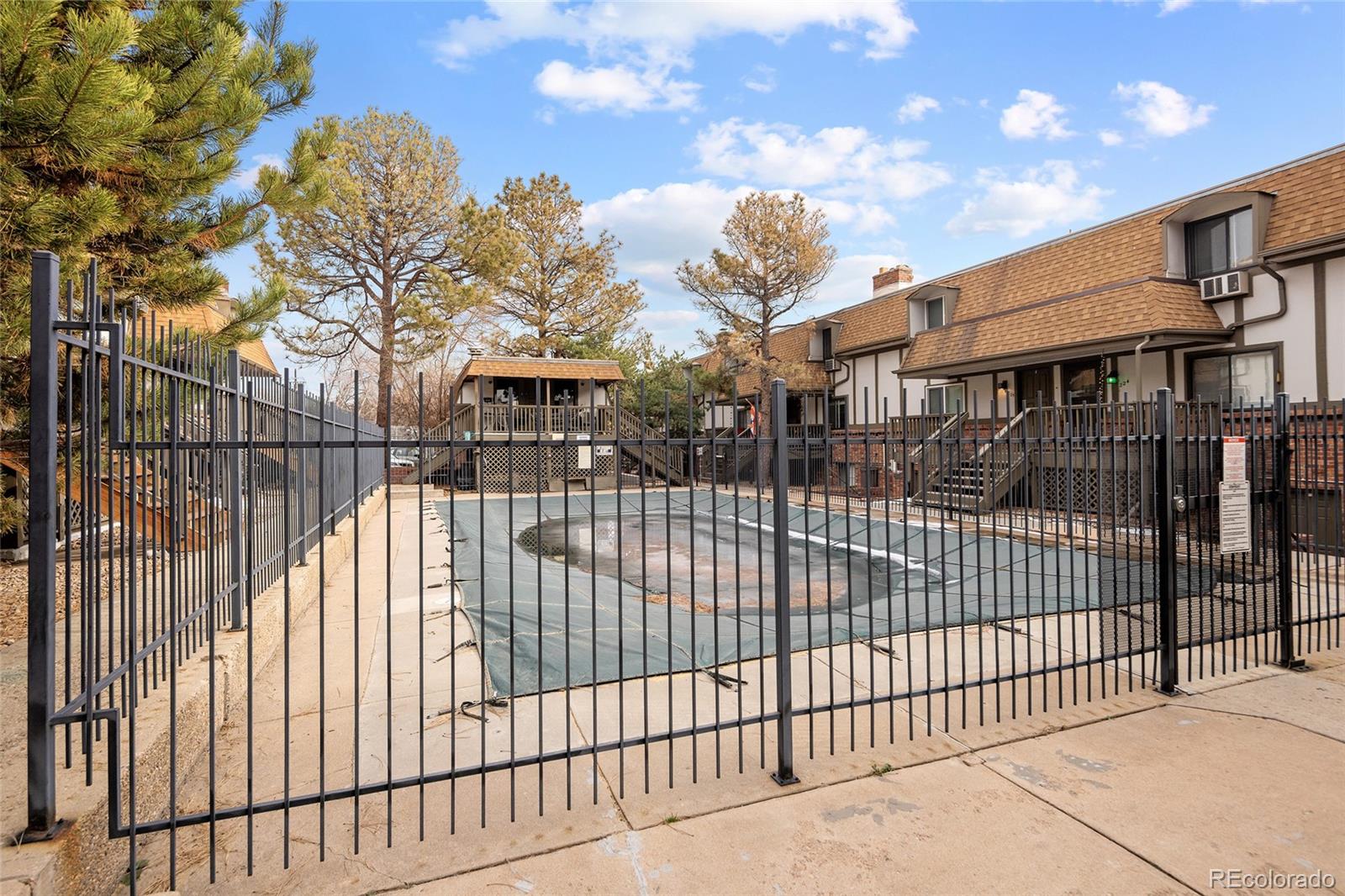 2700 S Holly Street Unit: 208