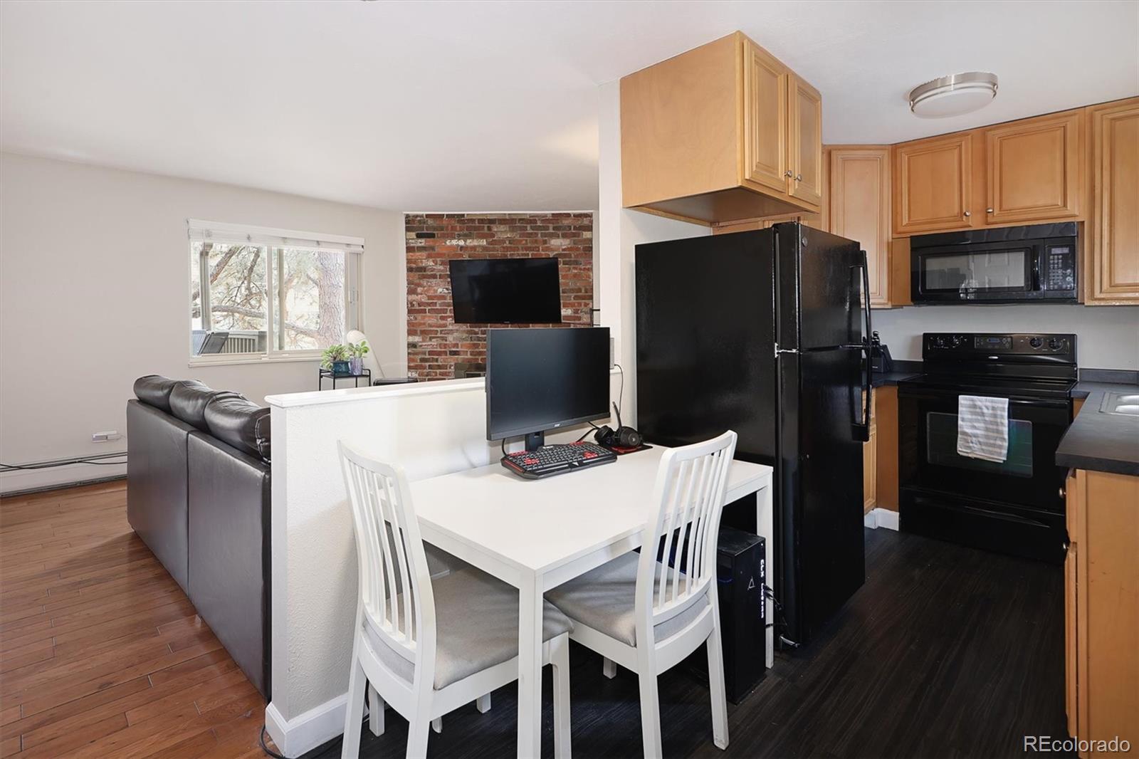 2700 S Holly Street Unit: 208