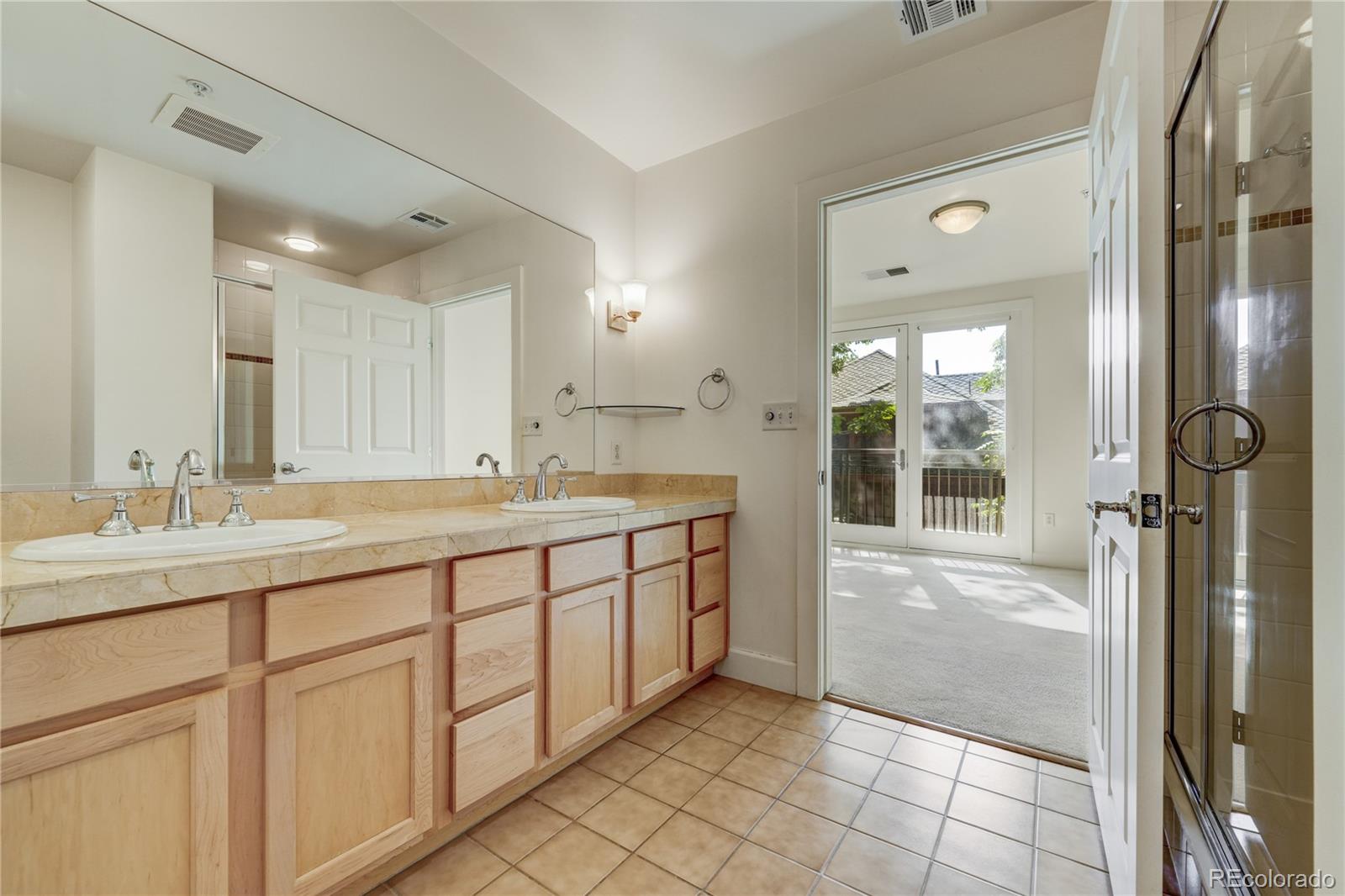 1631 N Emerson Street Unit: 301