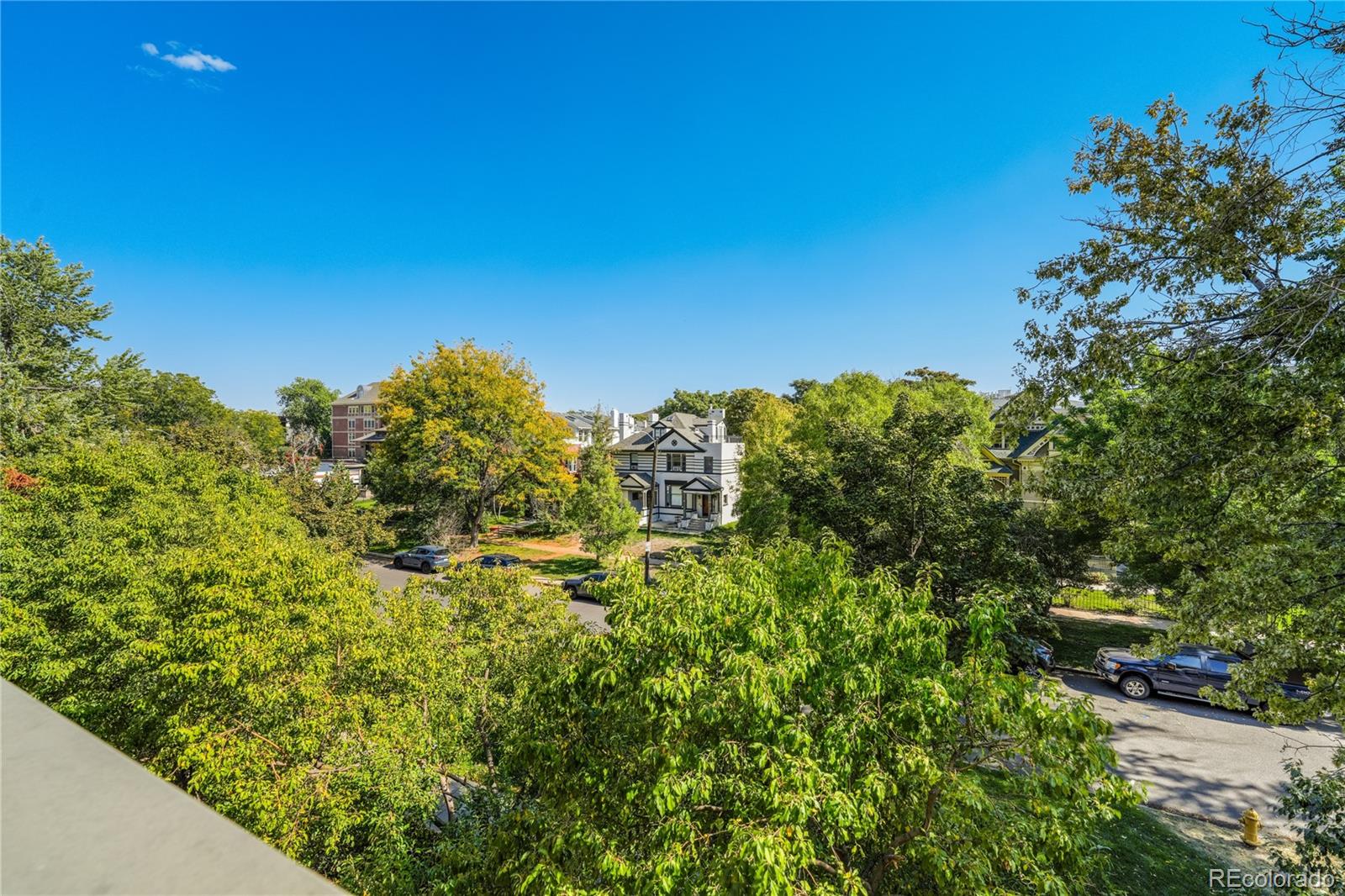 1631 N Emerson Street Unit: 301