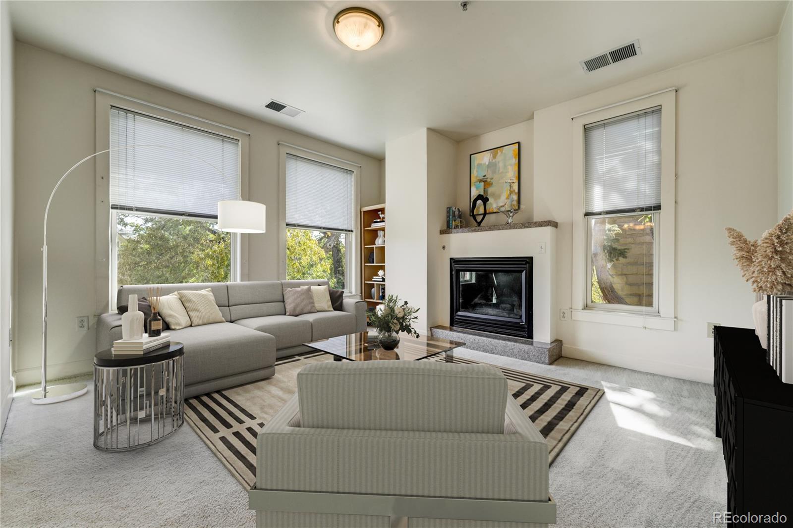 1631 N Emerson Street Unit: 301