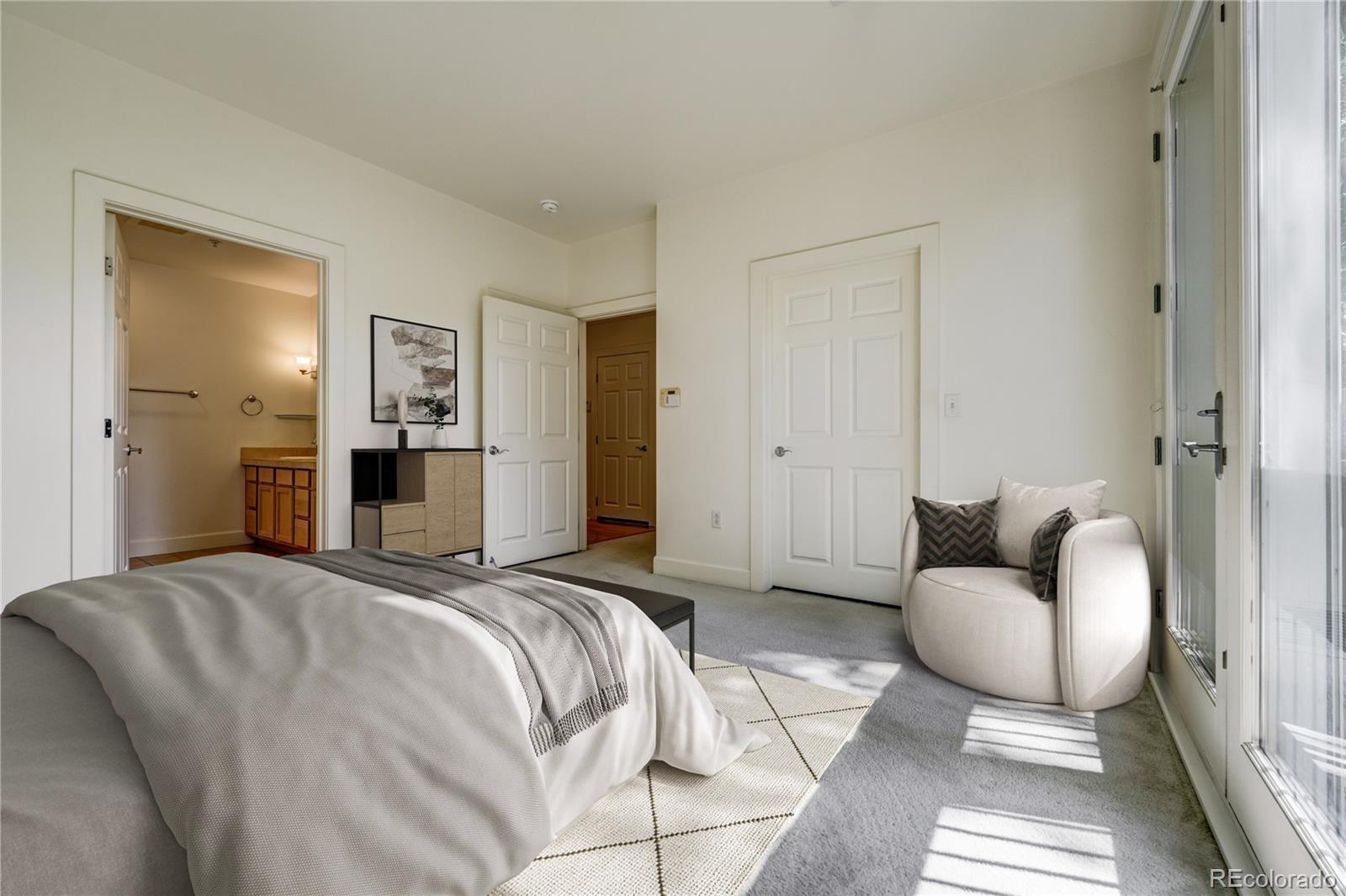 1631 N Emerson Street Unit: 301