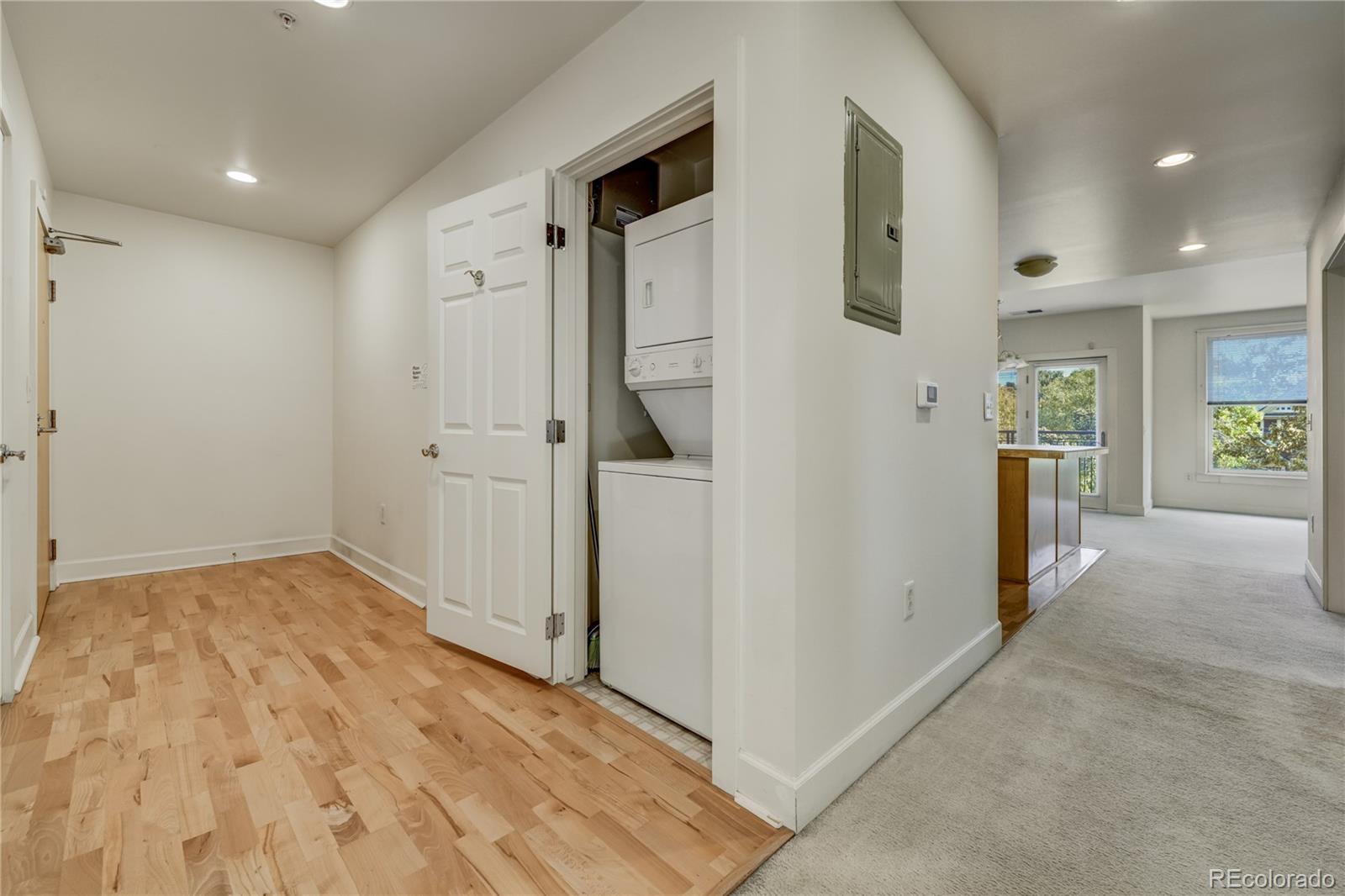 1631 N Emerson Street Unit: 301