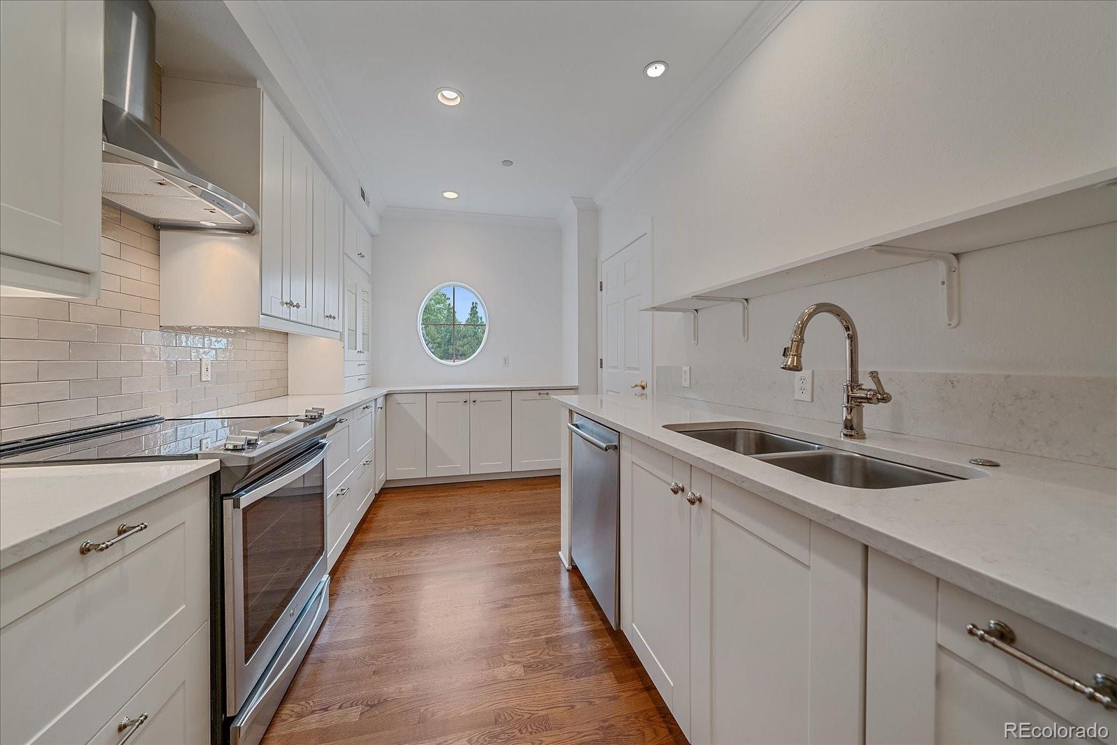 300 Hudson Street Unit: 203