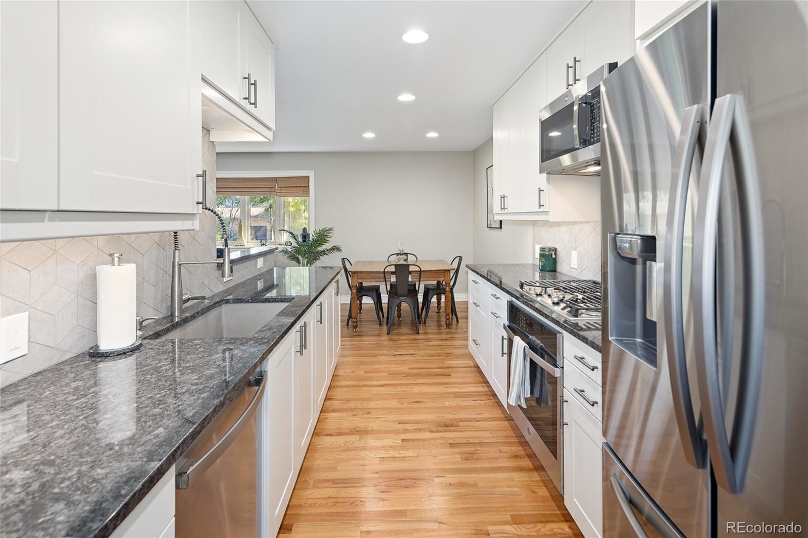 10943 W Exposition Place