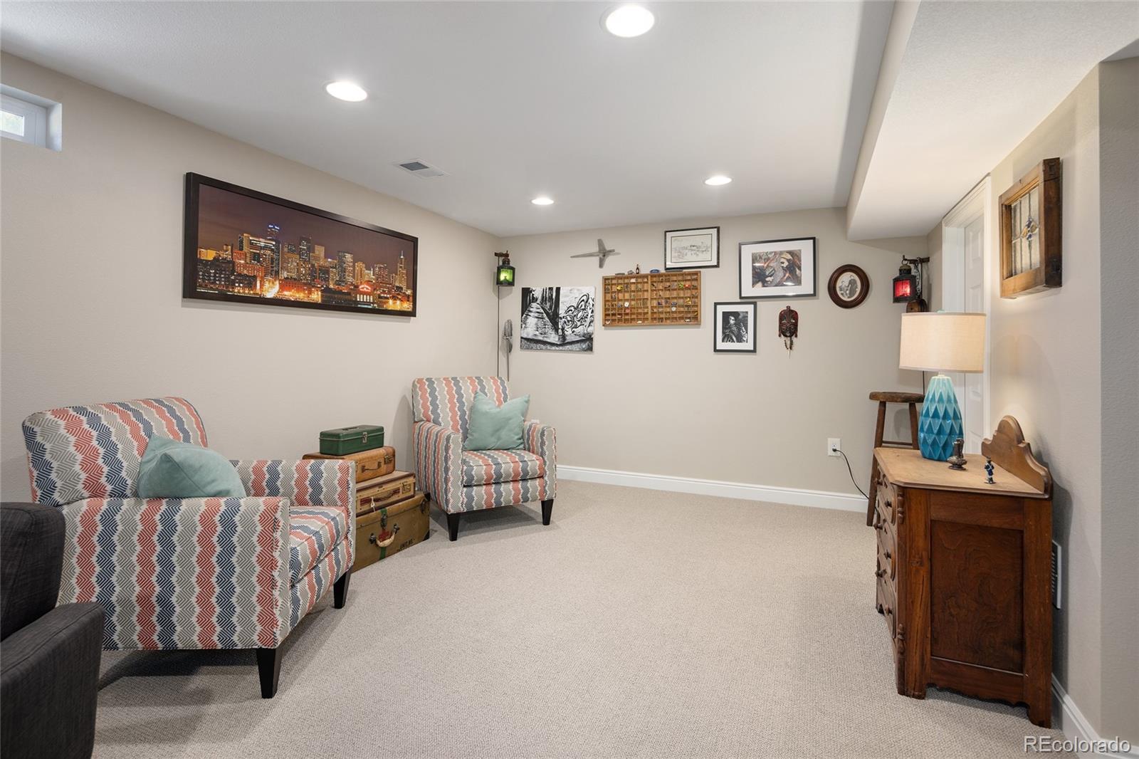 10943 W Exposition Place