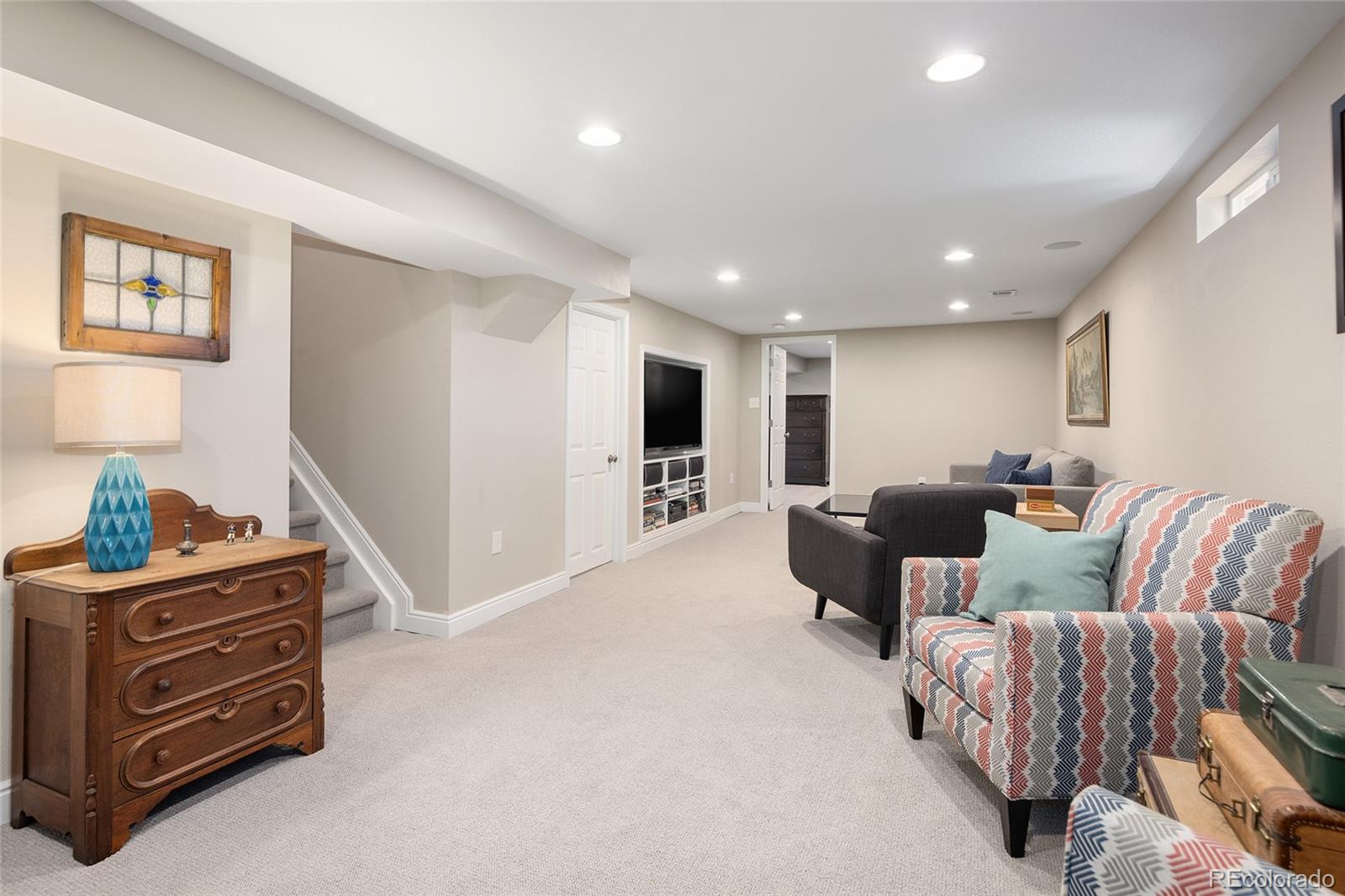 10943 W Exposition Place