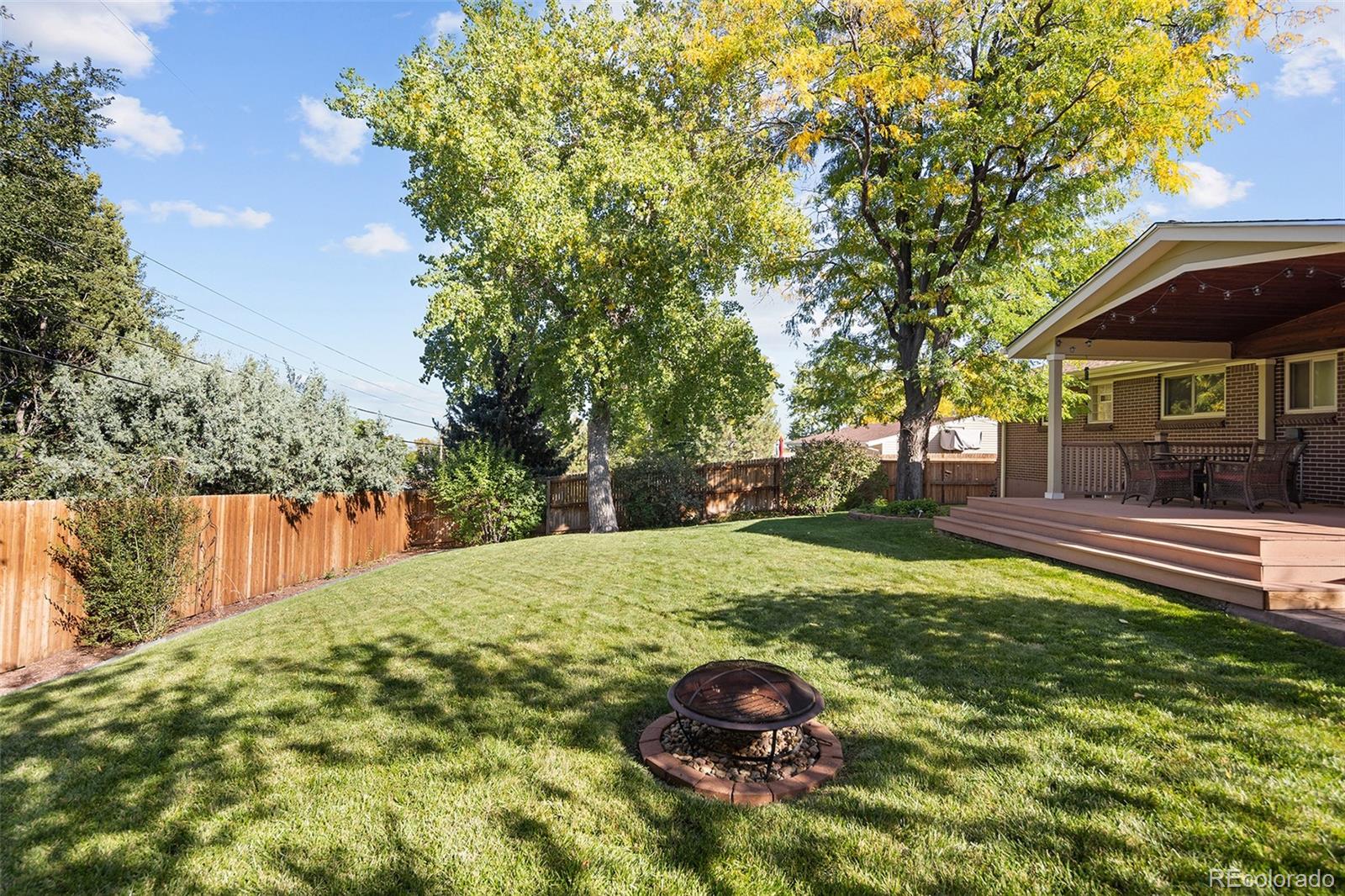 10943 W Exposition Place