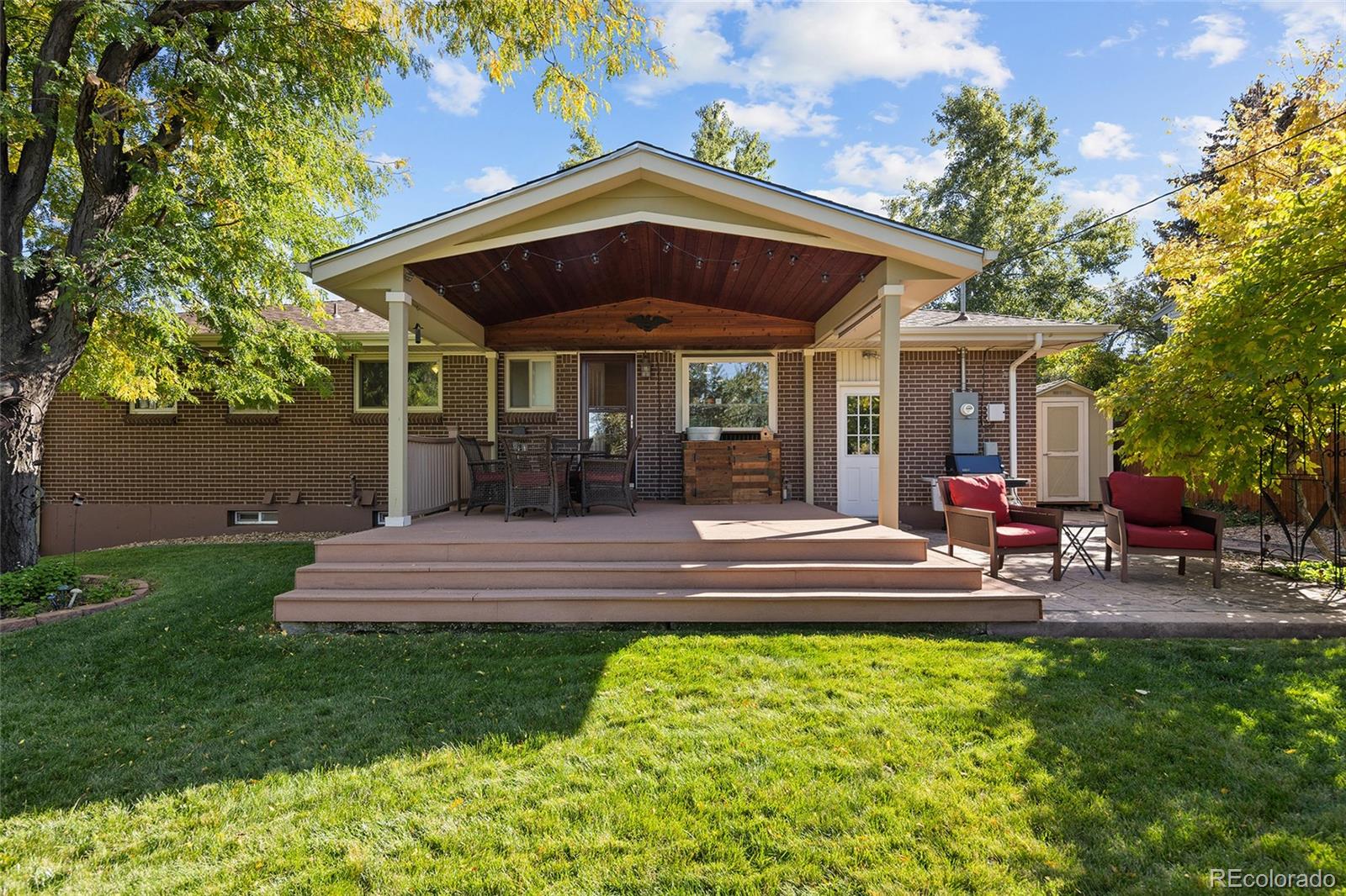 10943 W Exposition Place