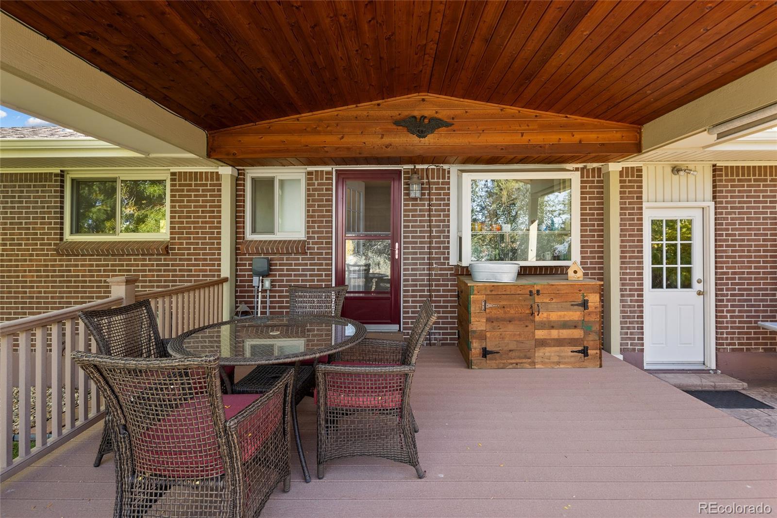 10943 W Exposition Place