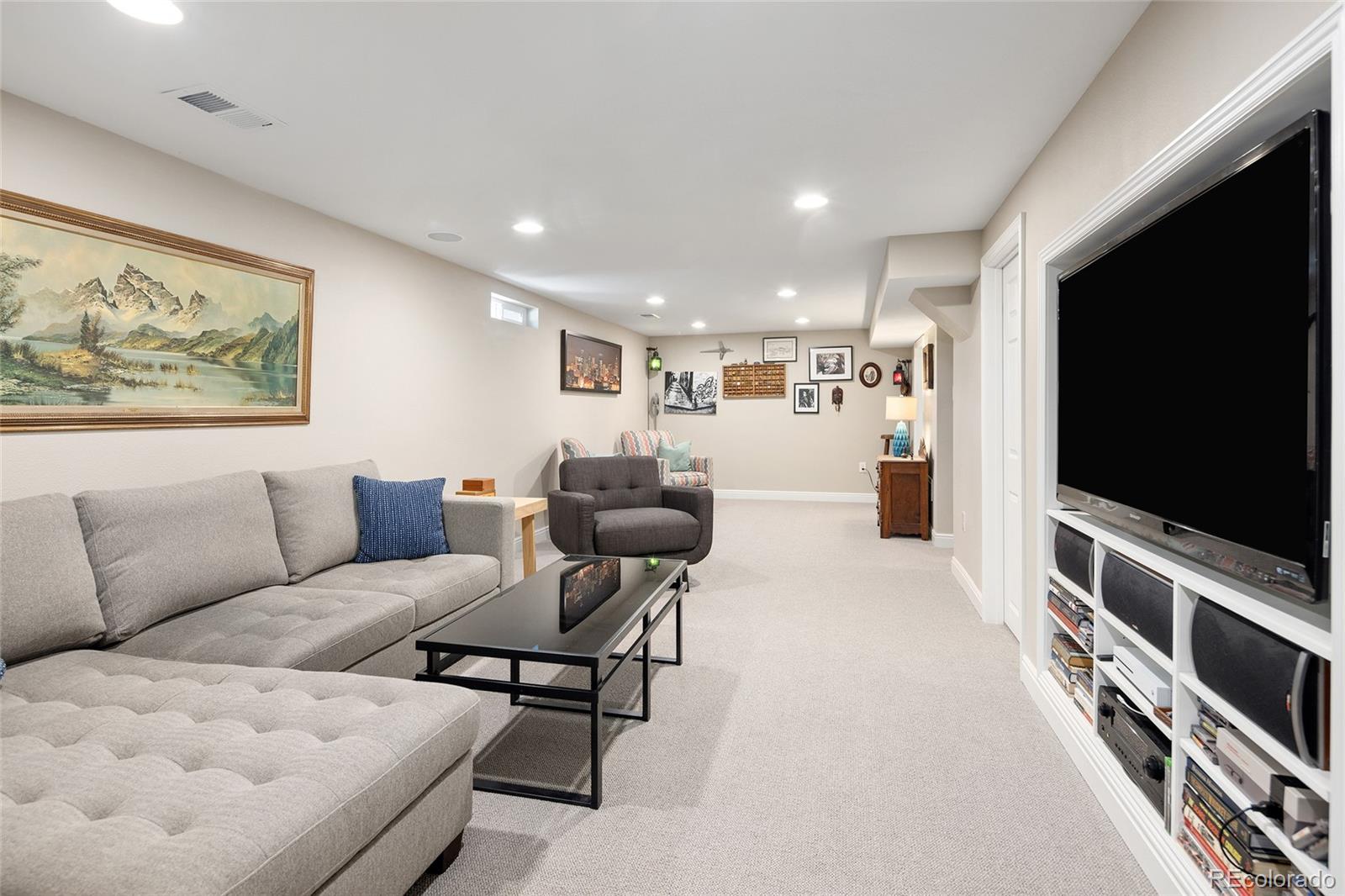 10943 W Exposition Place