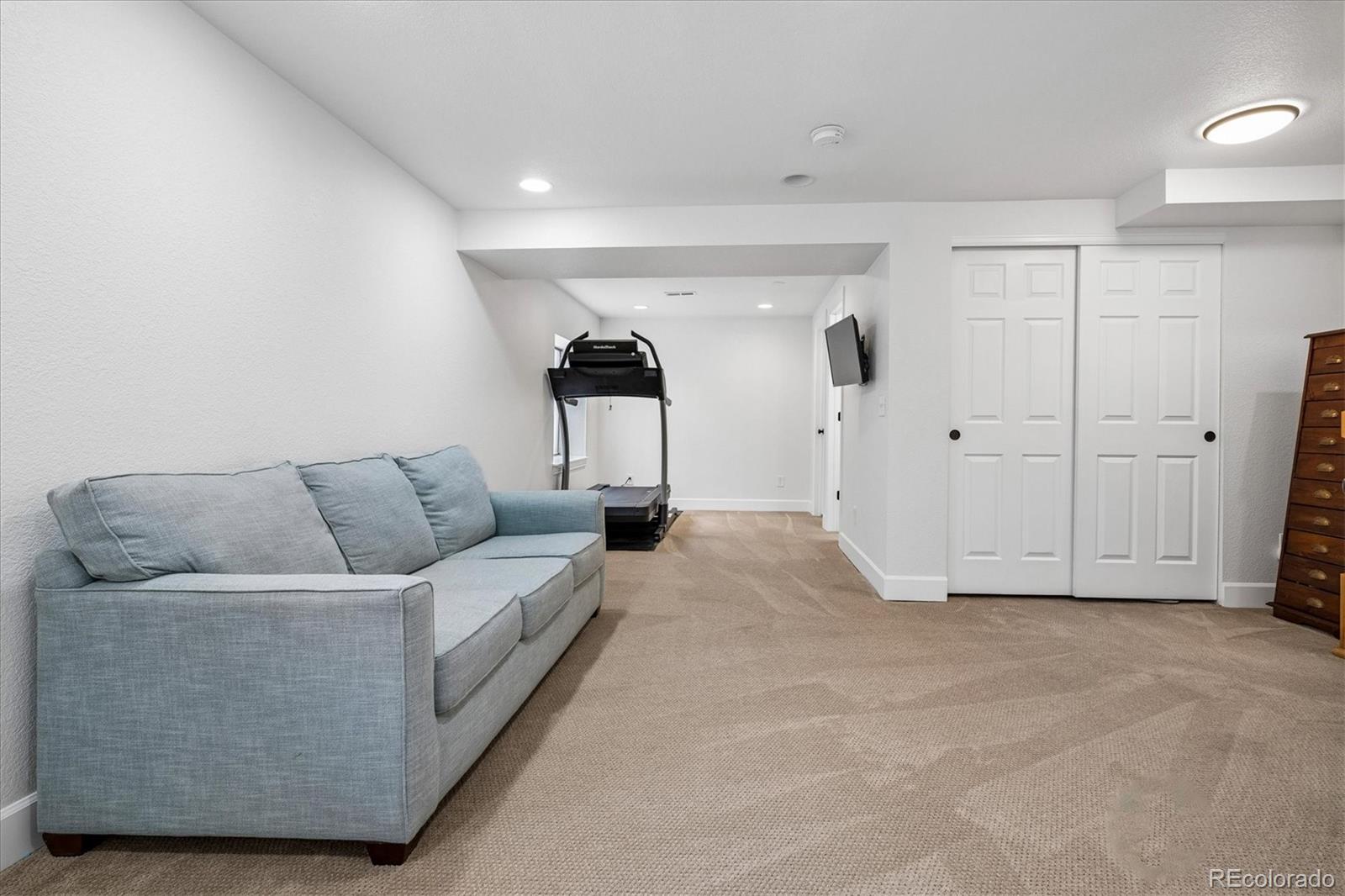 9452 Garden Court