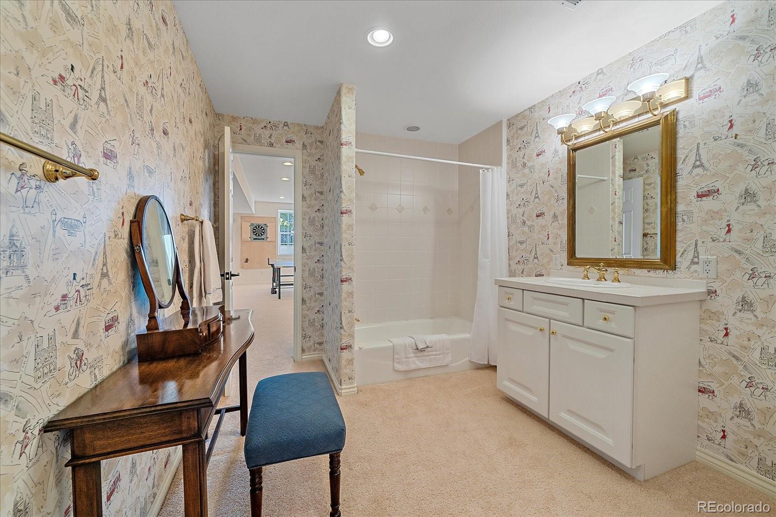 4545 S Monaco Street Unit: 447