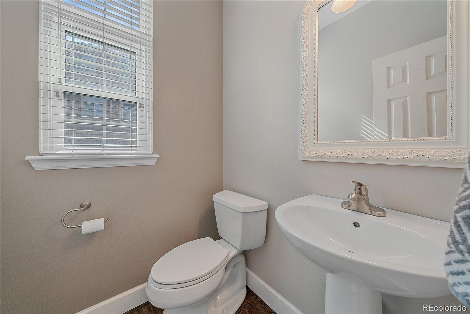 5555 E Briarwood Avenue Unit: 901