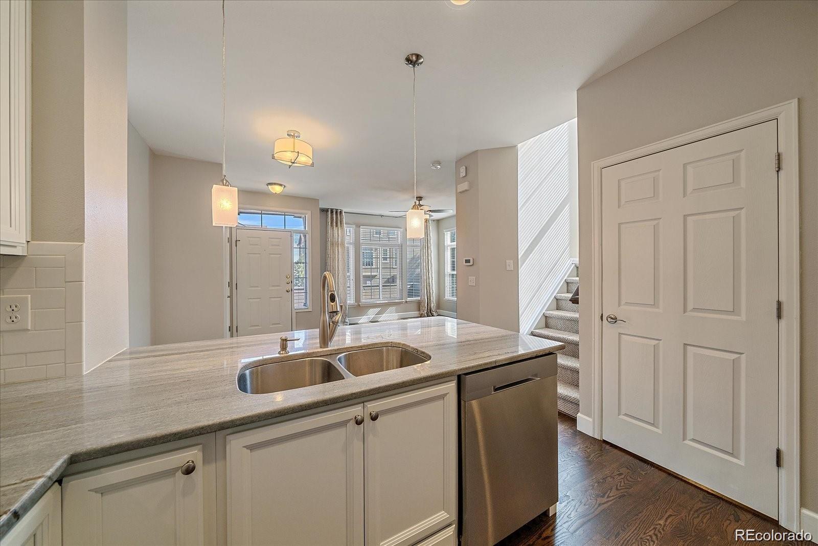 5555 E Briarwood Avenue Unit: 901