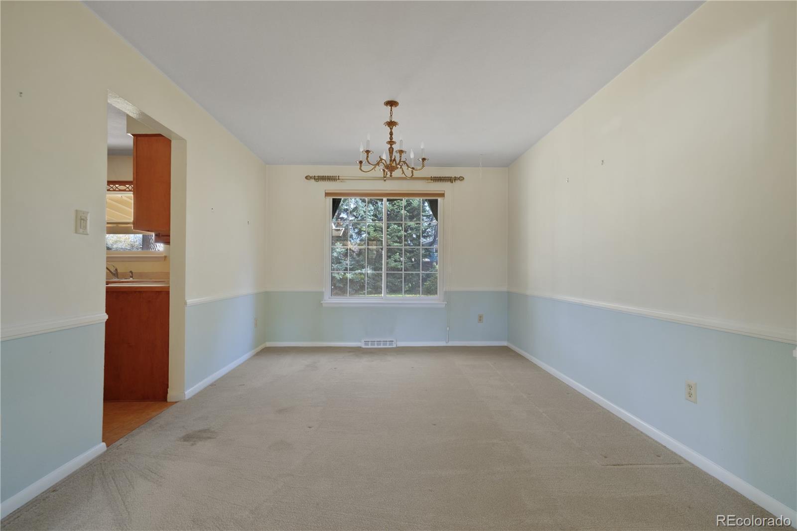 6152 S Kearney Street