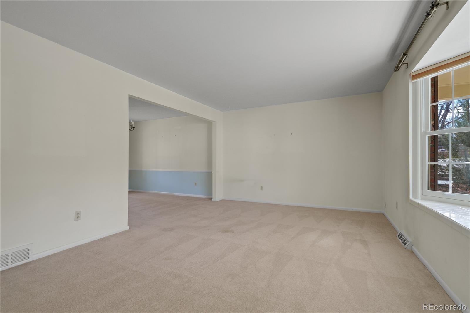 6152 S Kearney Street