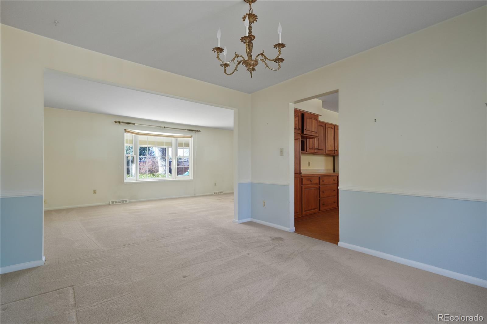 6152 S Kearney Street