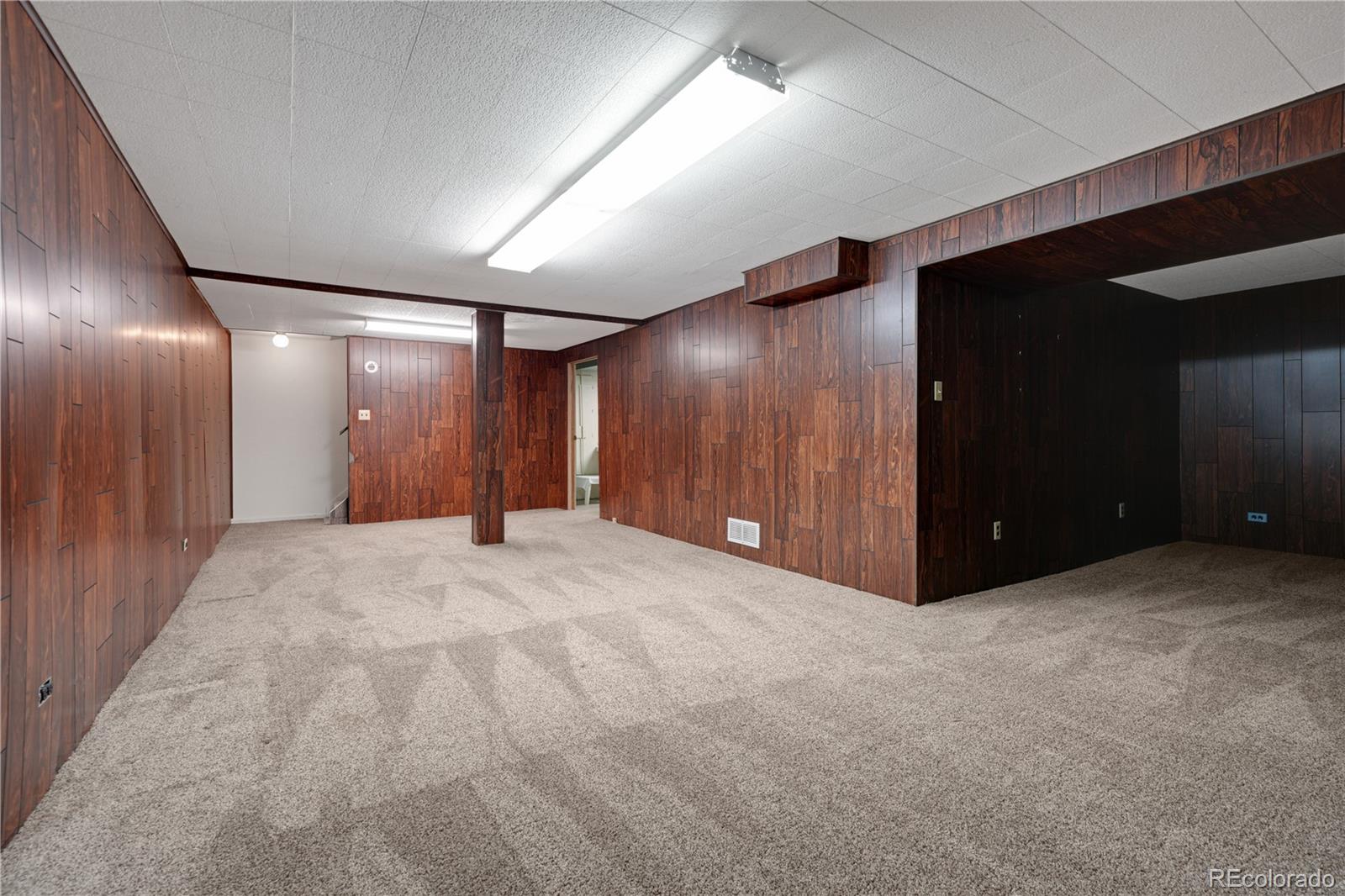 6152 S Kearney Street