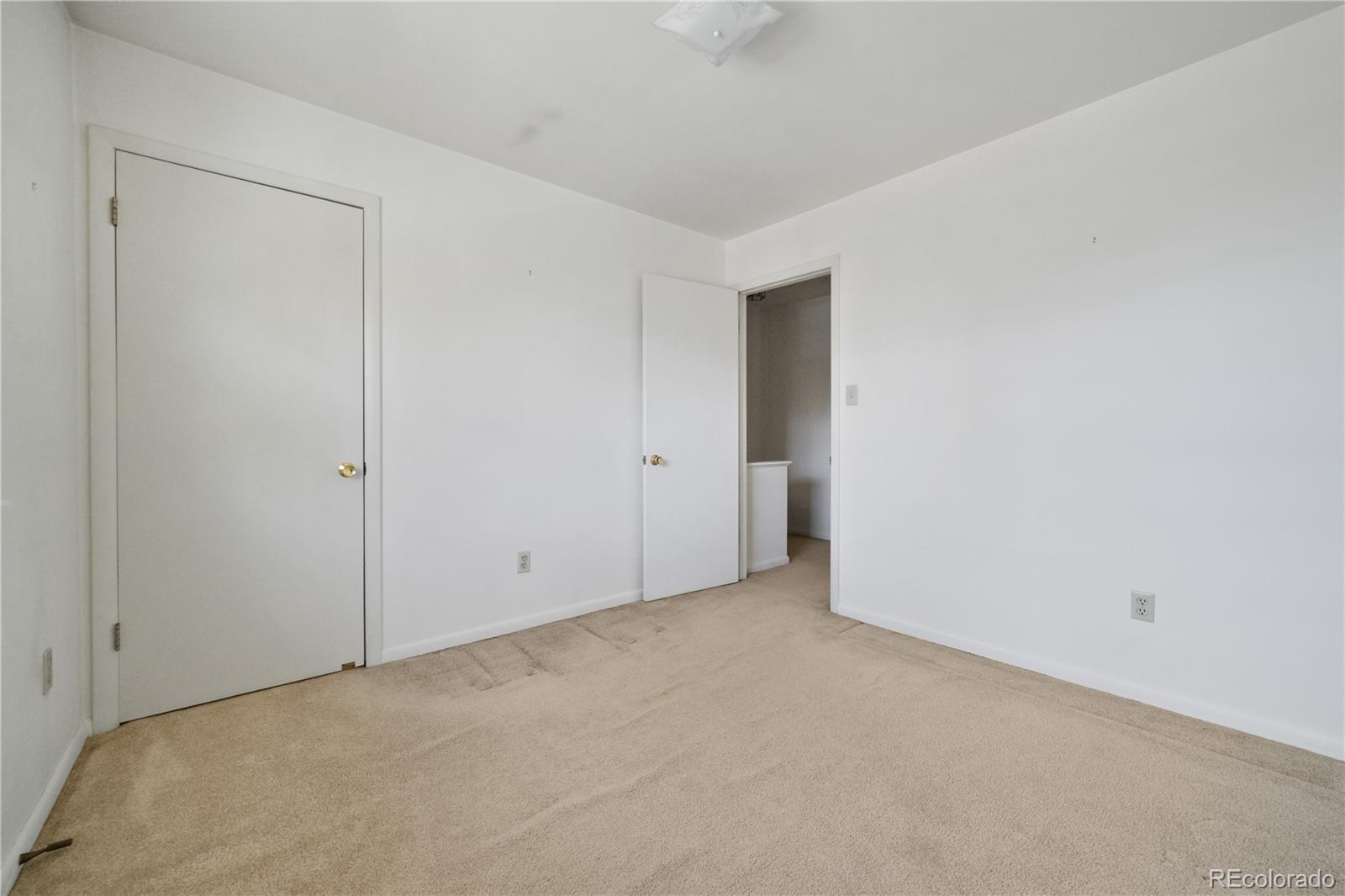 6152 S Kearney Street