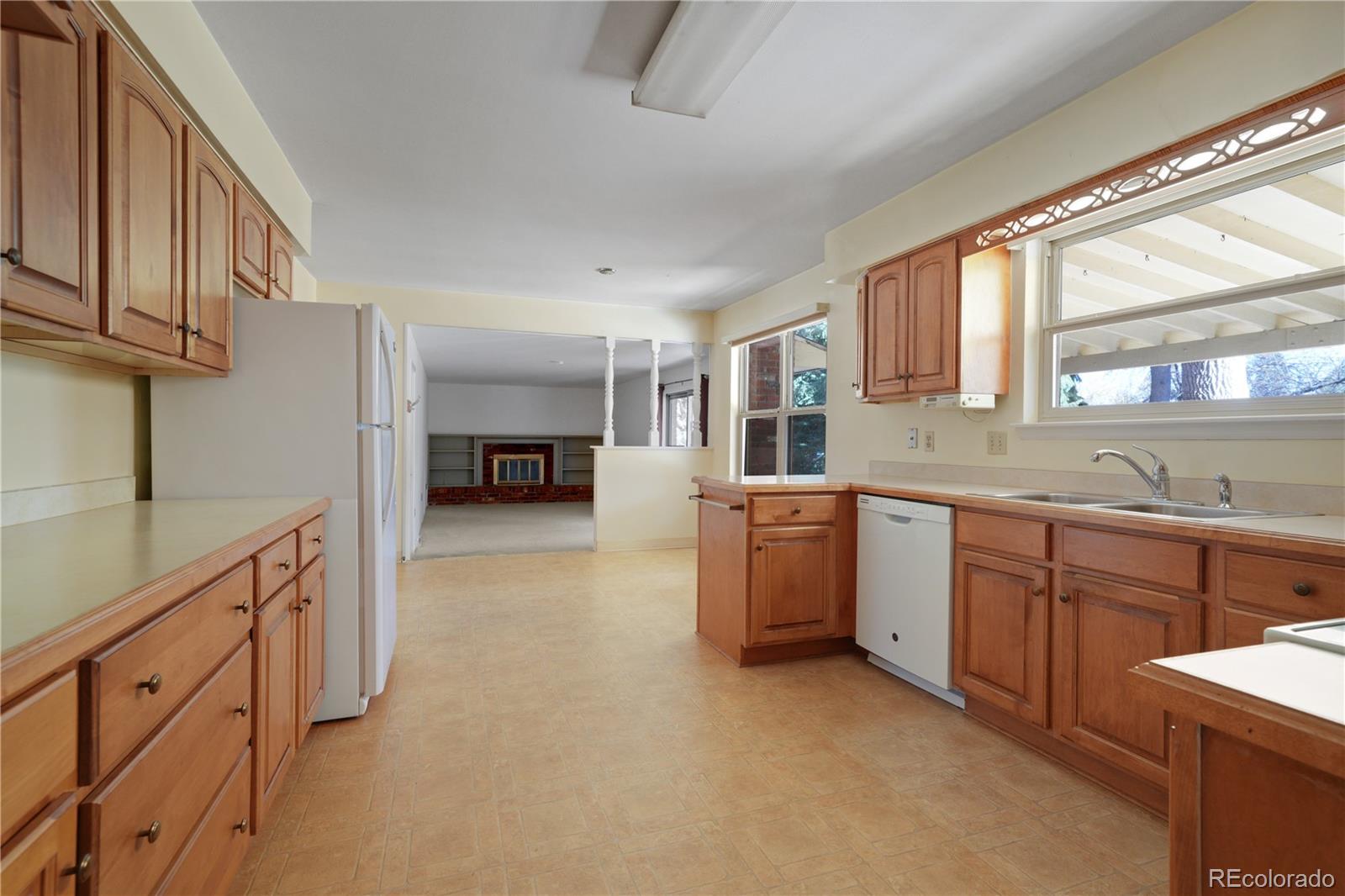 6152 S Kearney Street