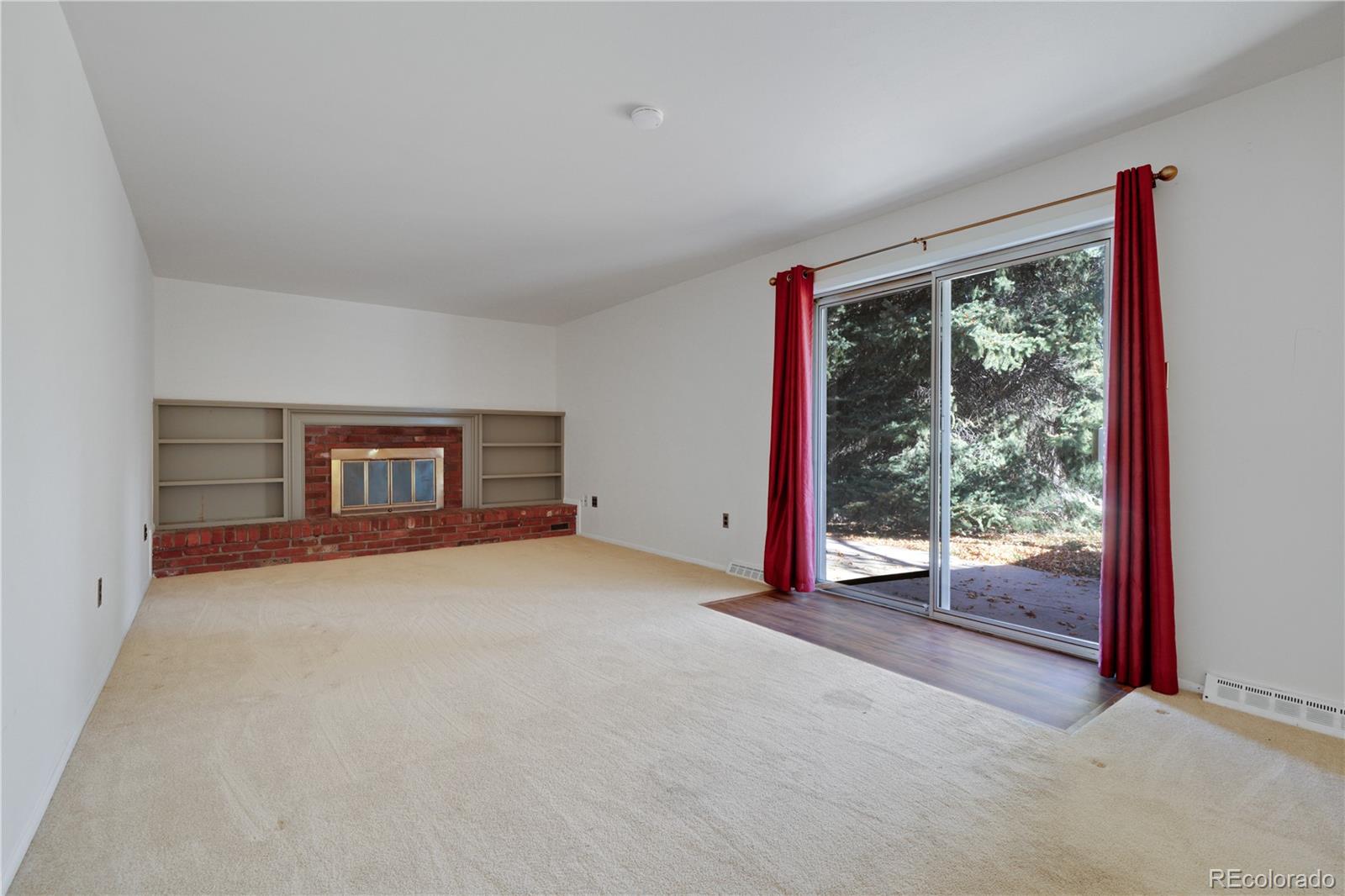 6152 S Kearney Street