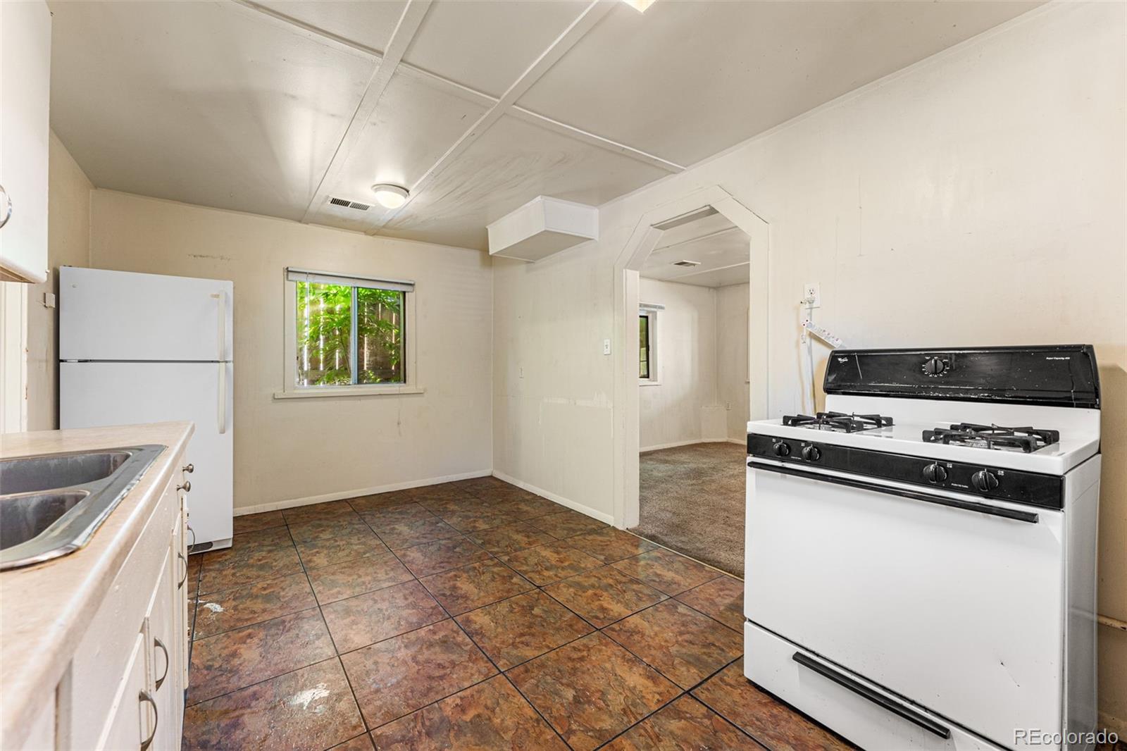 5550 S Windermere Street