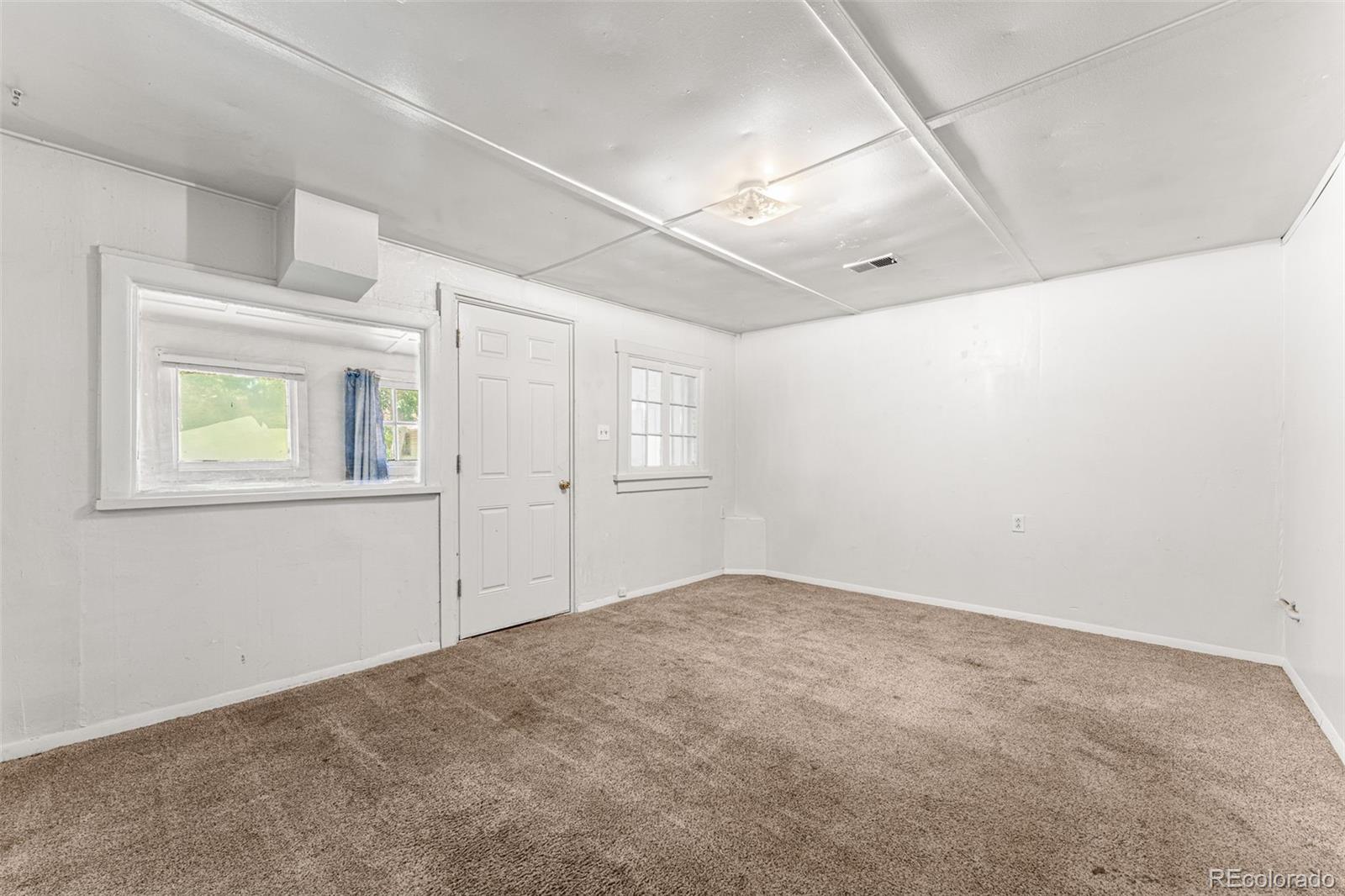 5550 S Windermere Street