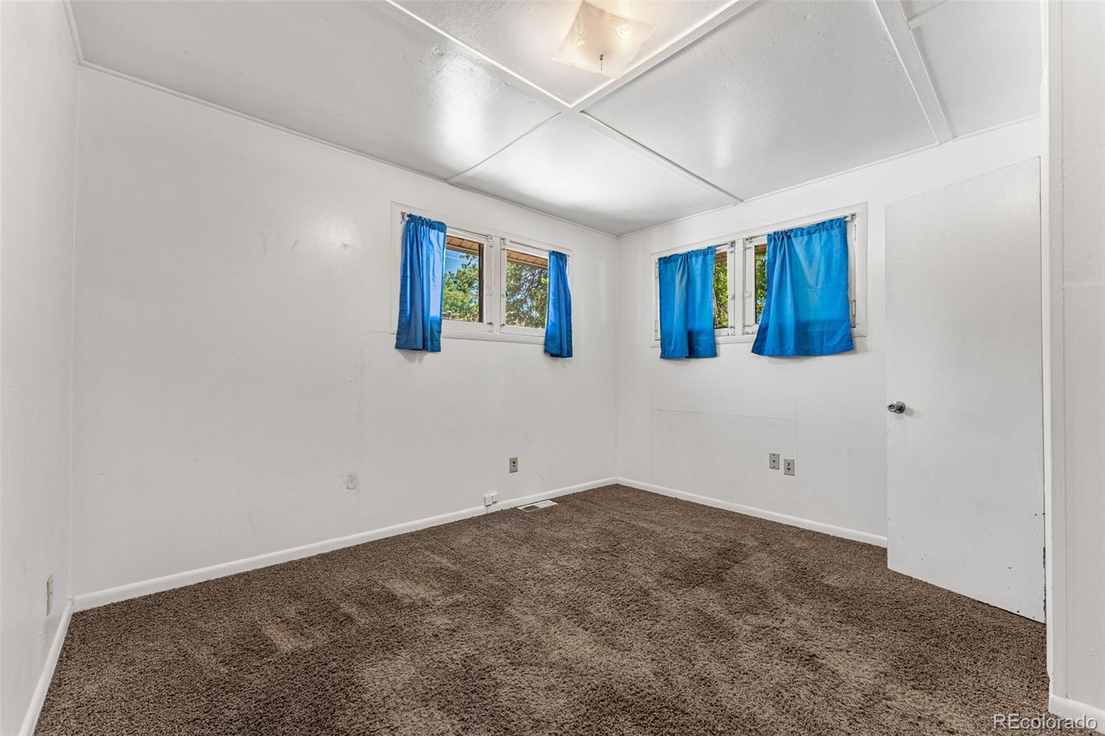 5550 S Windermere Street