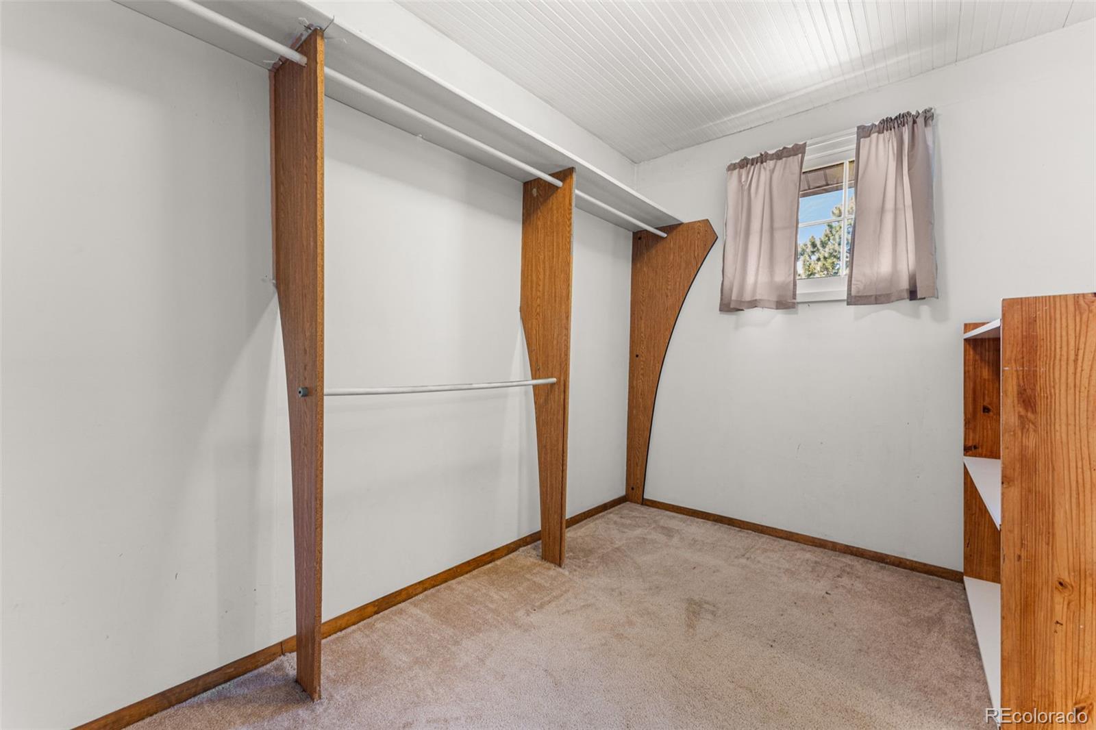 5550 S Windermere Street