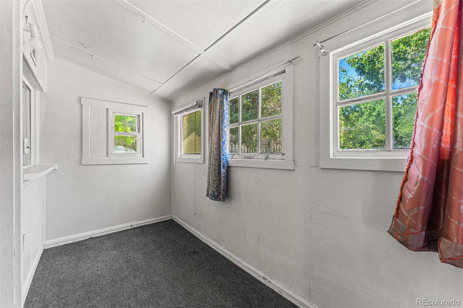 5550 S Windermere Street