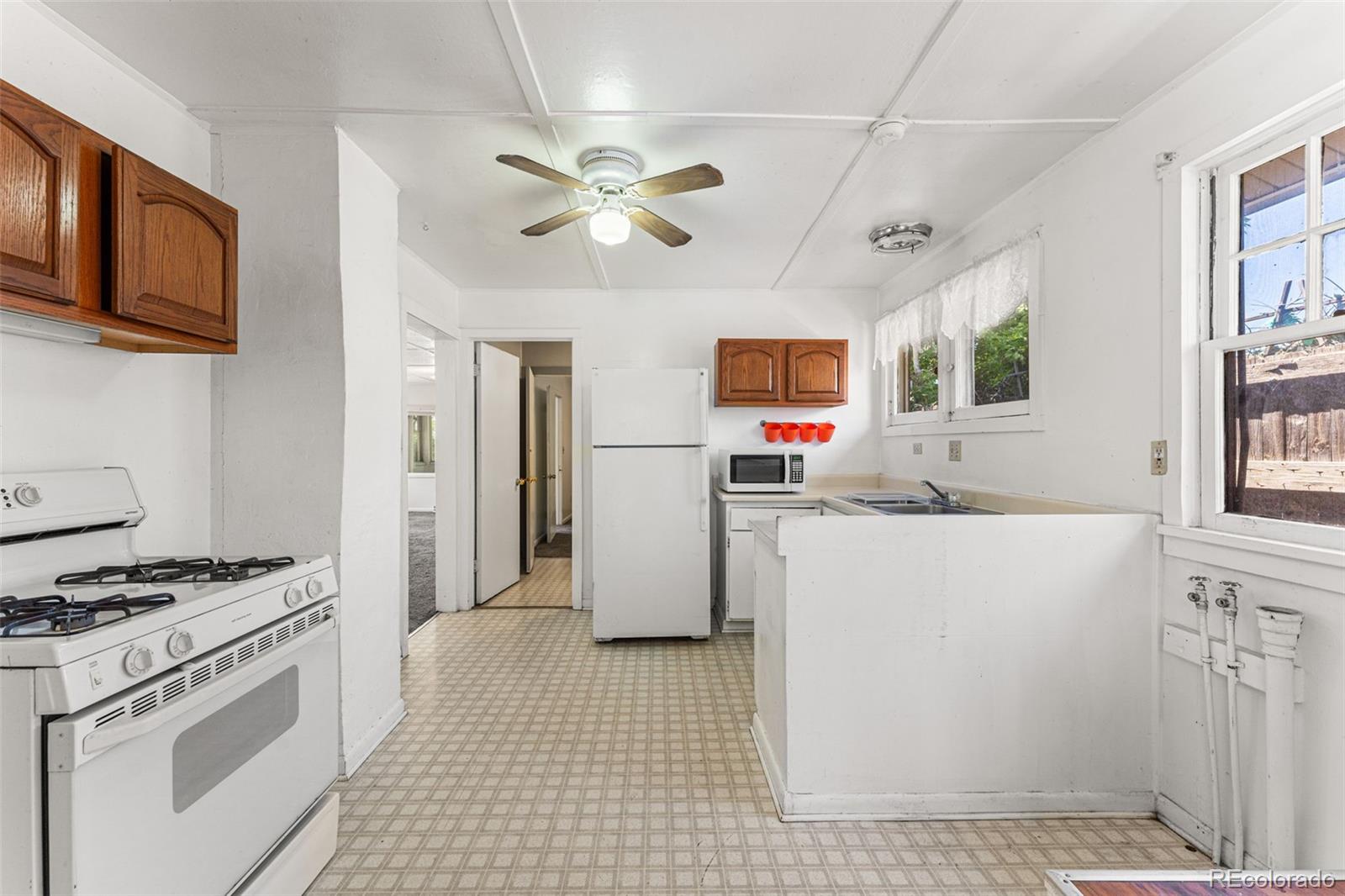 5550 S Windermere Street