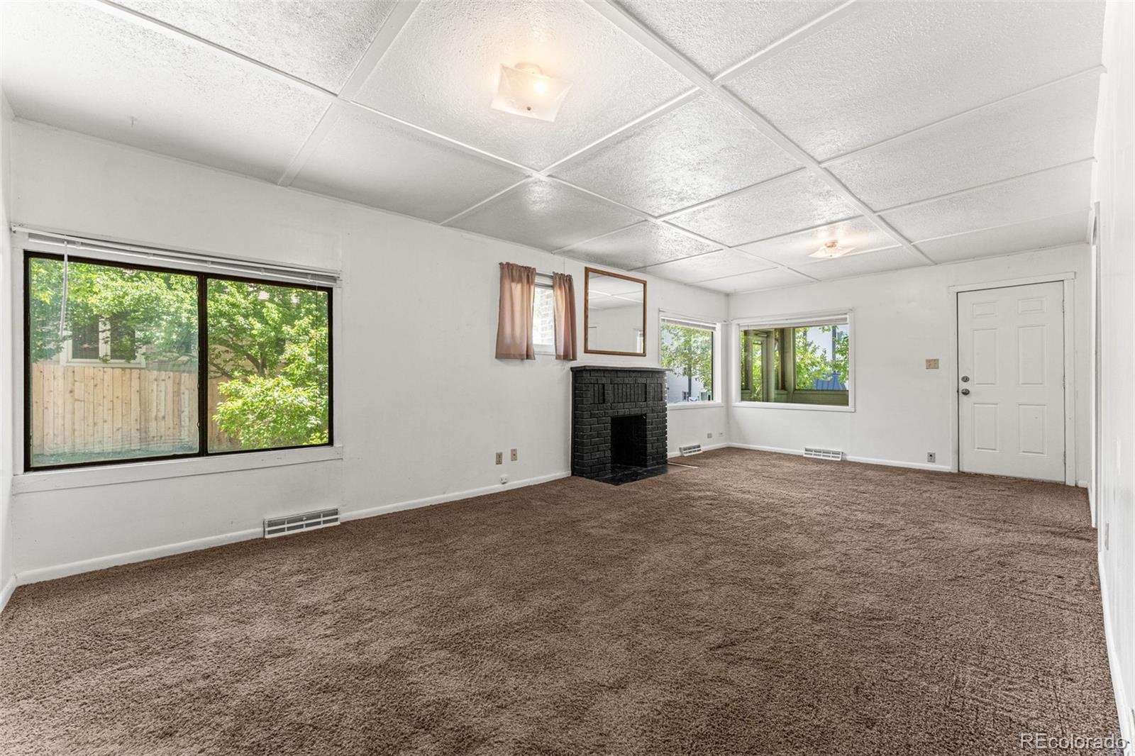 5550 S Windermere Street