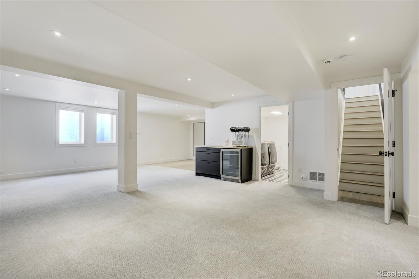 5071 Sanford Circle W