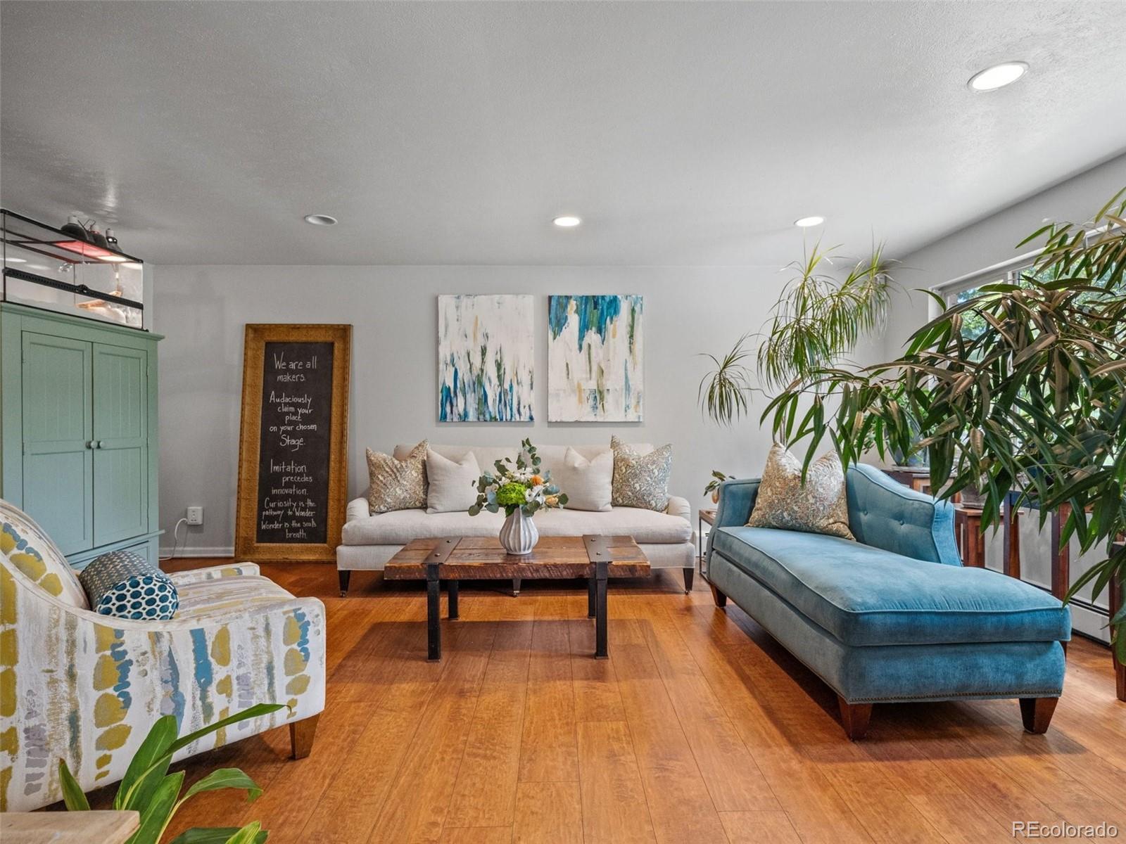 298 E 12th Avenue