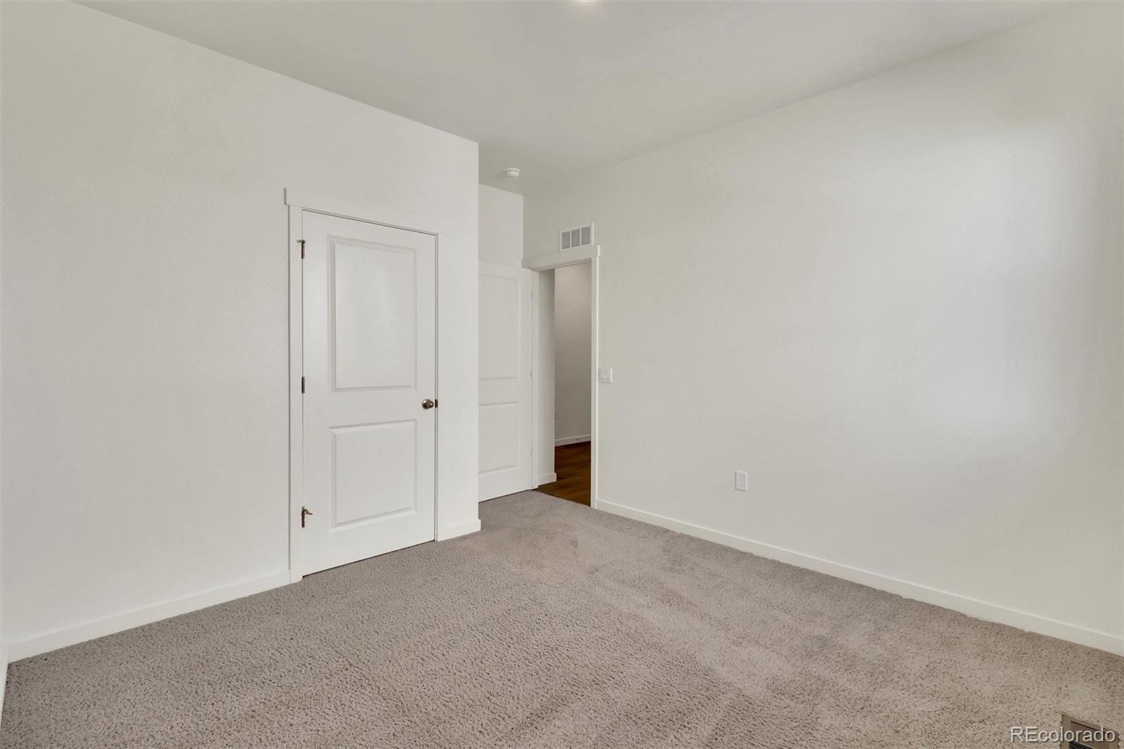 108 S Waterloo Street