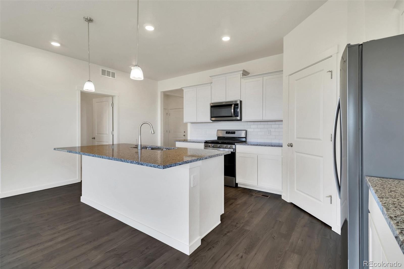 108 S Waterloo Street