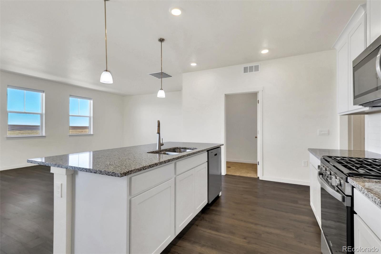 108 S Waterloo Street