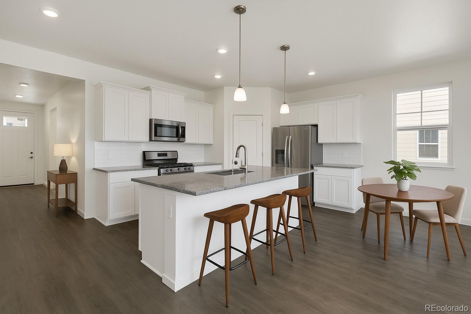 108 S Waterloo Street