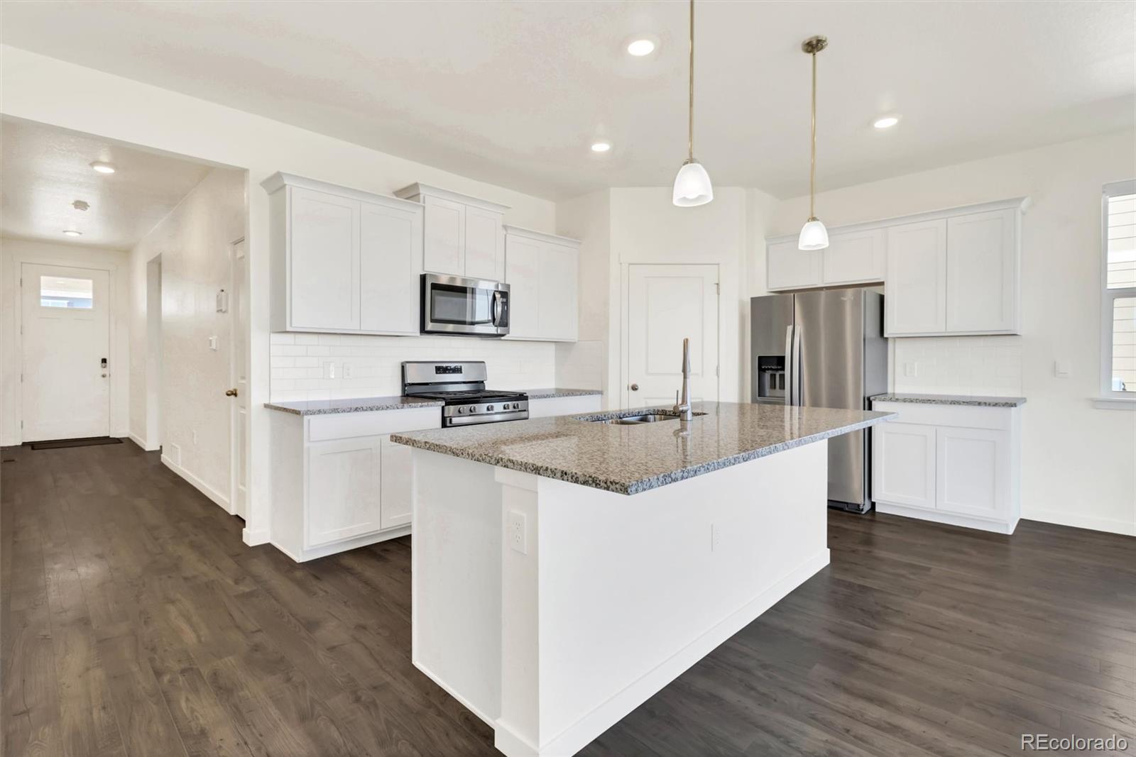 108 S Waterloo Street