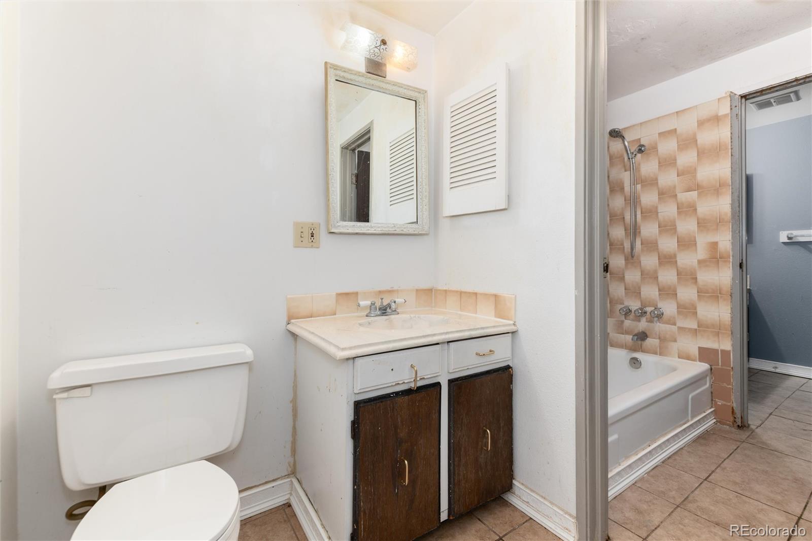 7375 E Quincy Avenue Unit: 104
